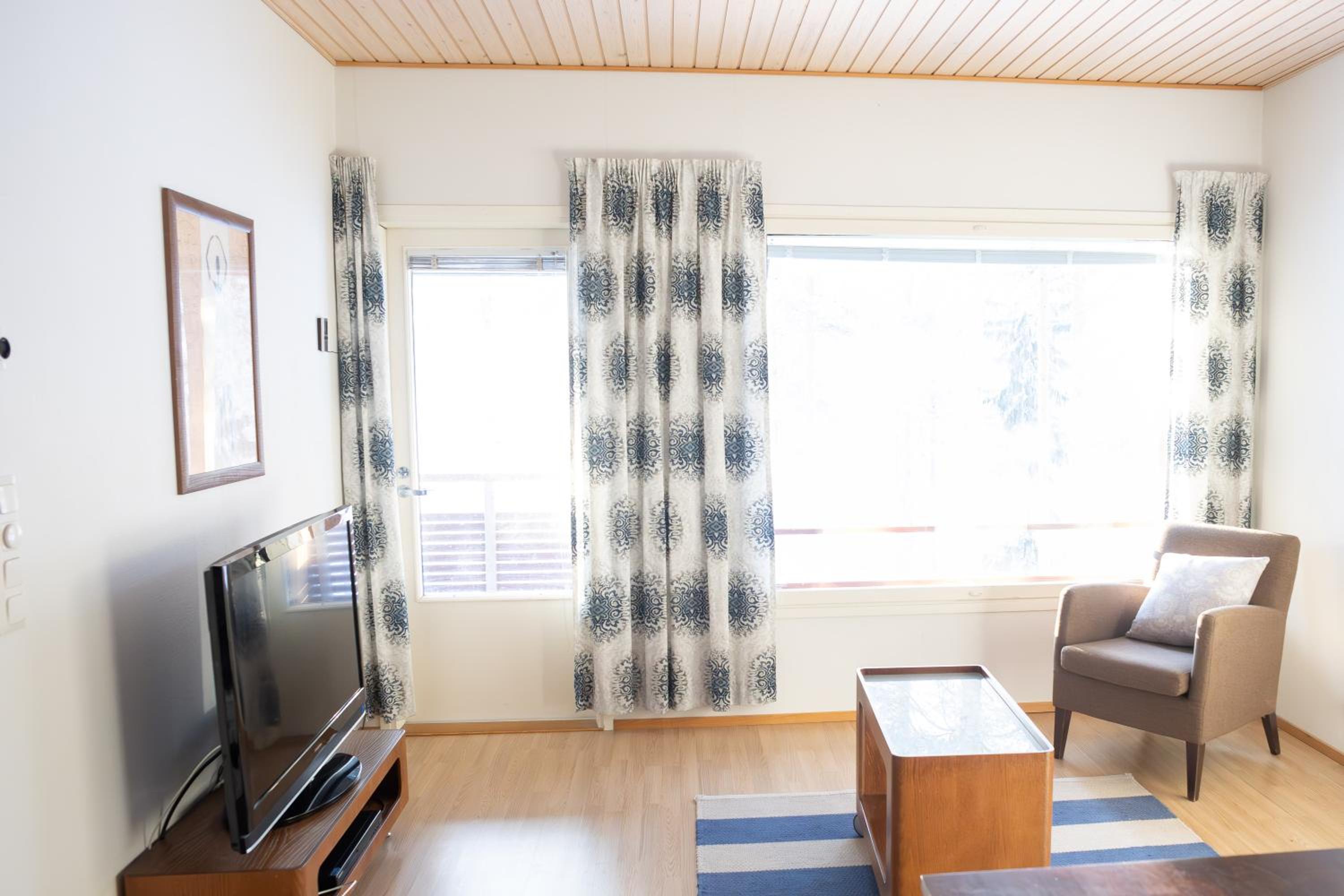 Kaisantien Suites