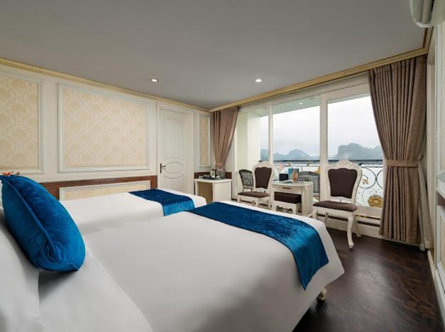 HaLONG AQUAMARINE ROYAL CRUISE