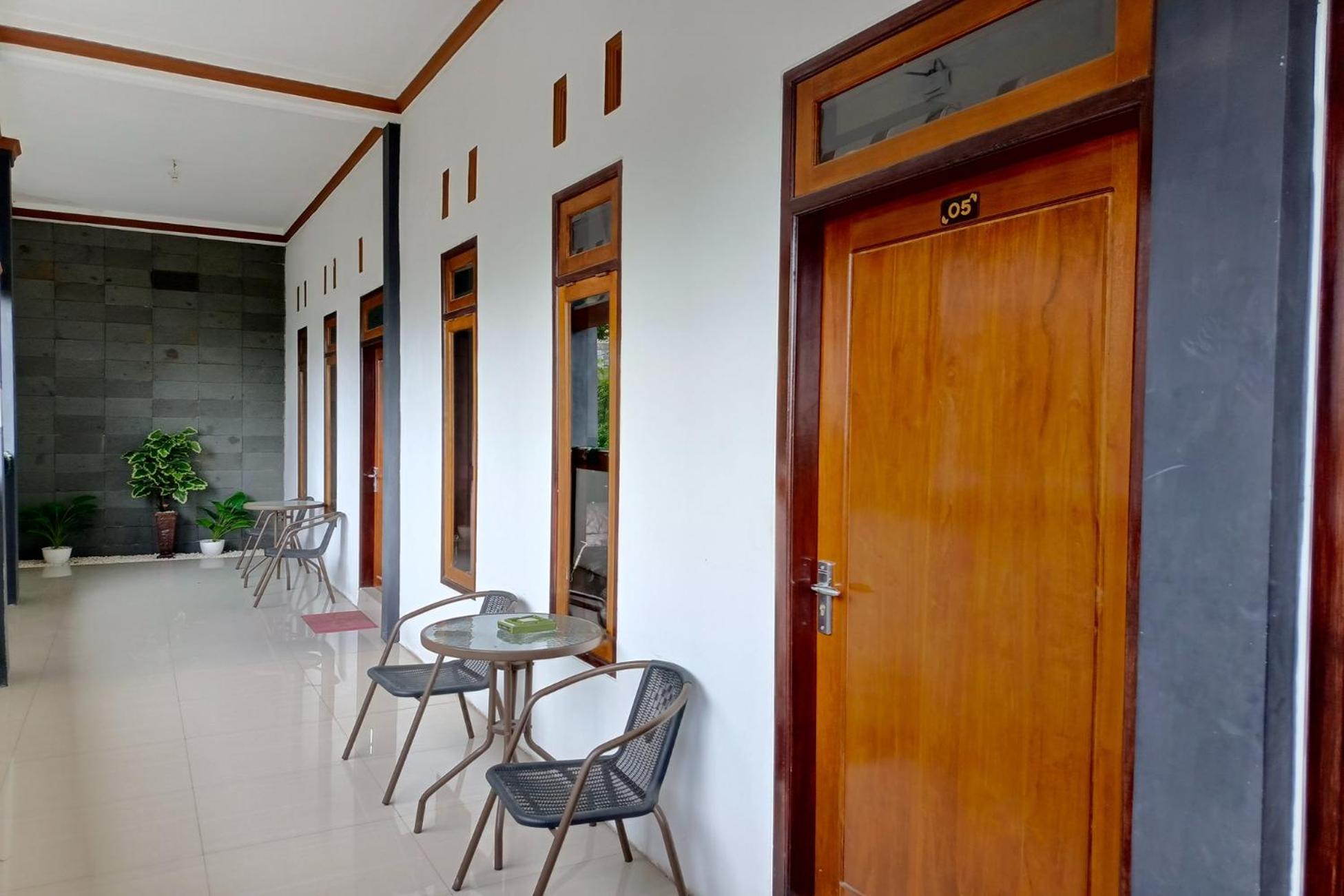 Penginapan Bromo Lovero view 2