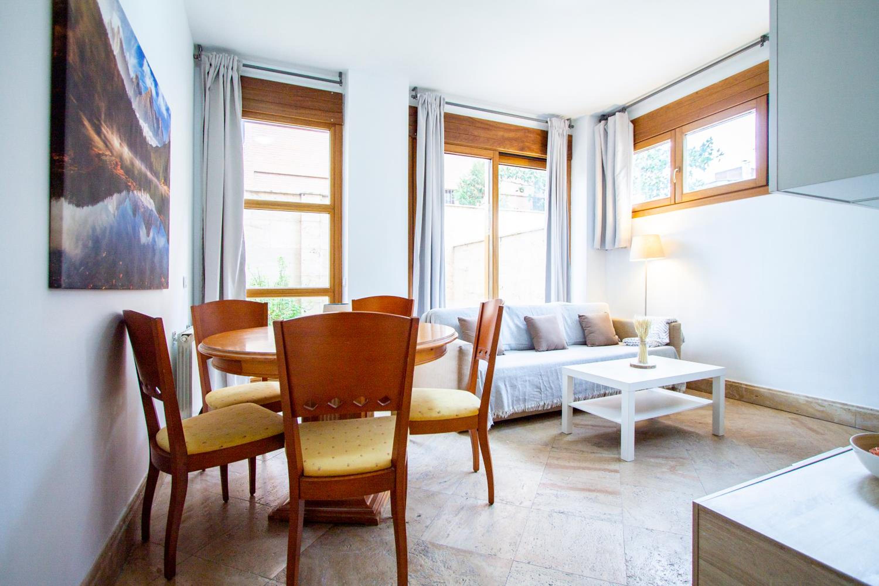 Apartamentos Villablino Arturo Soria