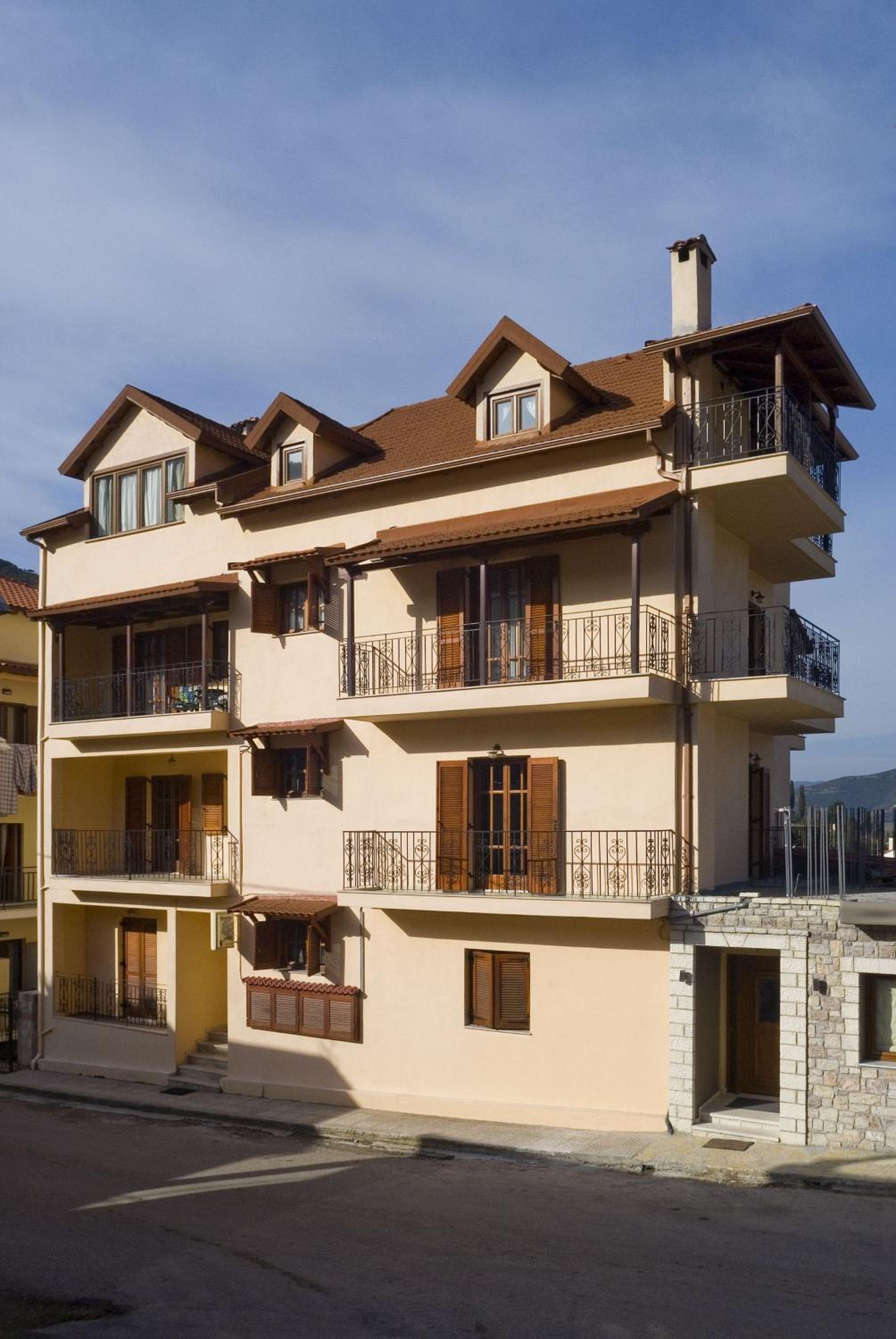 Kalavrita Krinides Apartments and Attics photo 3