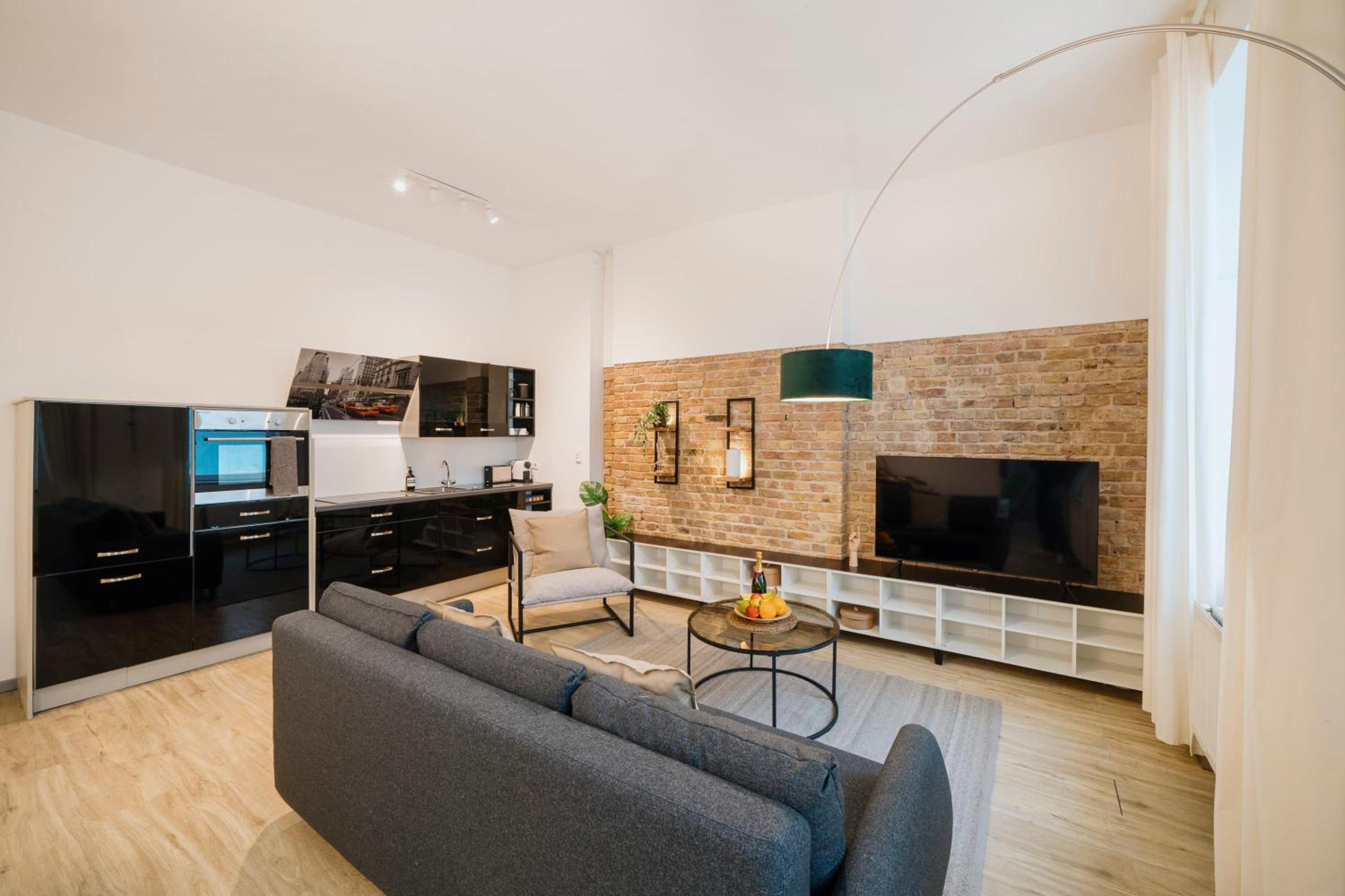 NEW Luxurious Loft in central Berlin BY HOMELY