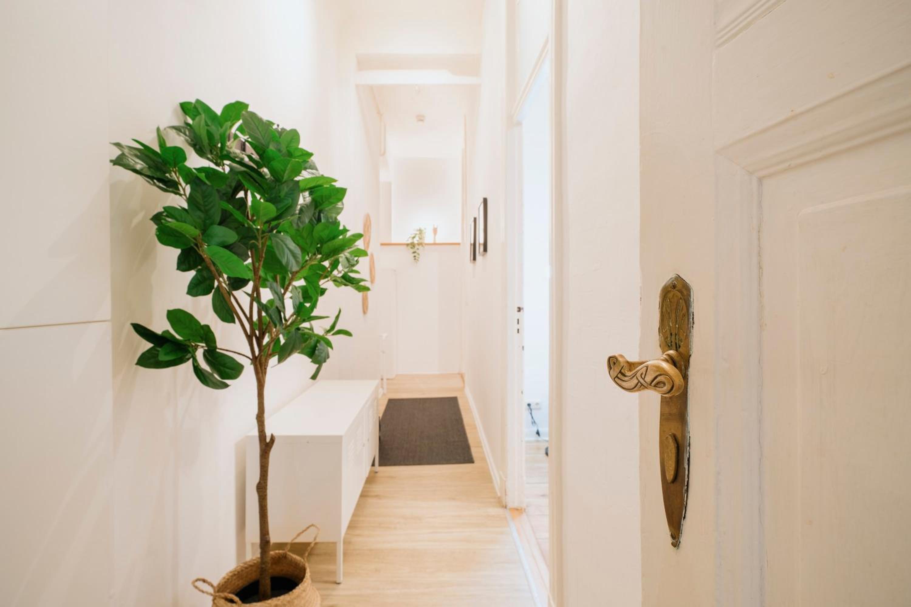 NEW Urban Oasis - Sleek Apartment BY HOMLEY