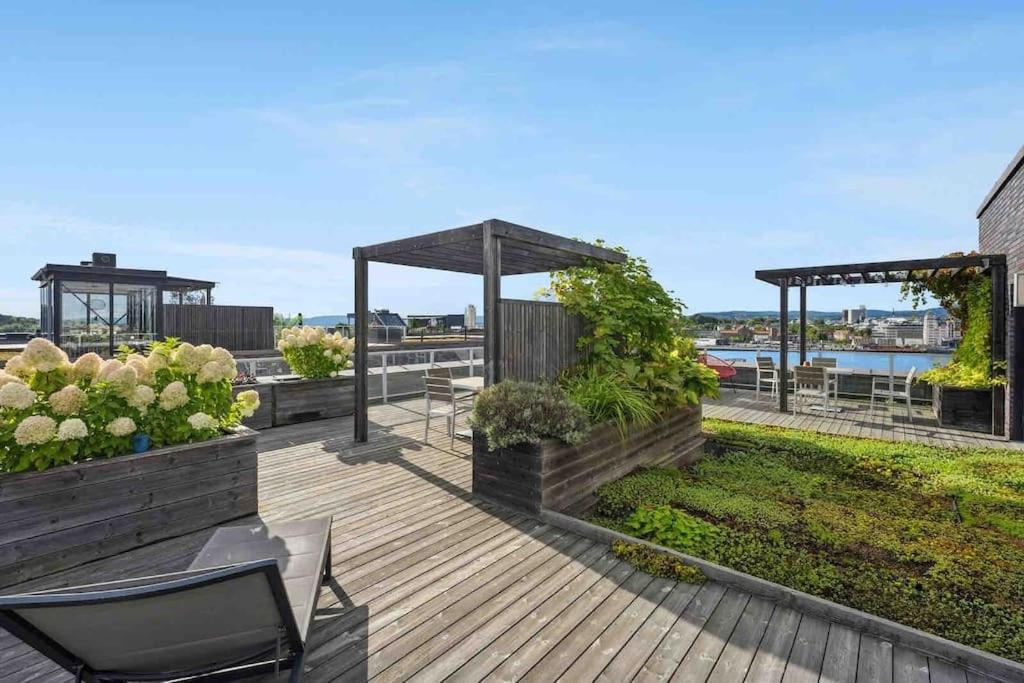 Luxury 3-Bedroom Flat with Seaview in Central Oslo view 2
