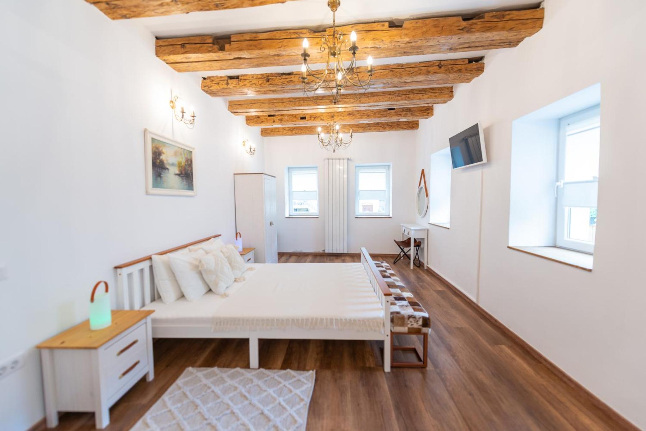 Fernweh Haus Brasov view 4