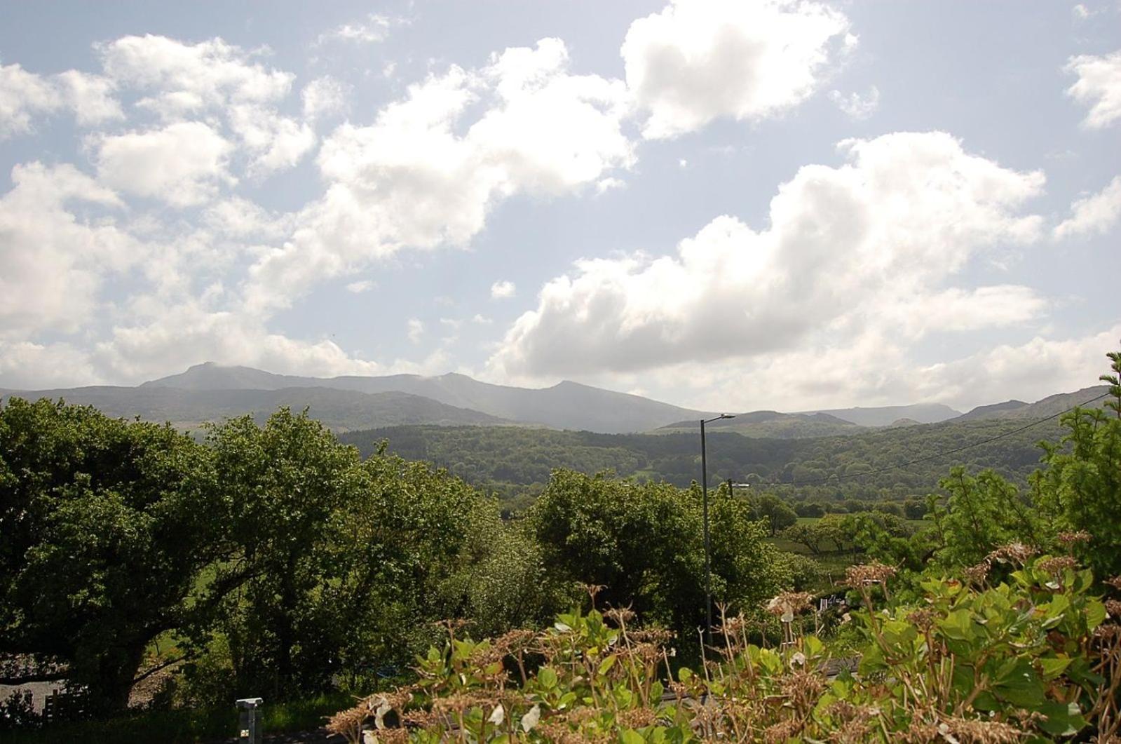Tawel Fryn Bungalow near Dolgellau view 5