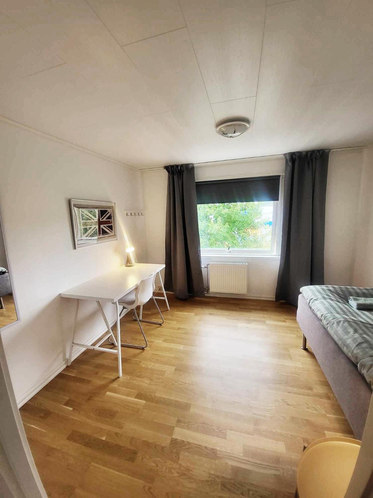 Comfortable guest rooms with fully equipped kitchen and cosy living room. view 5