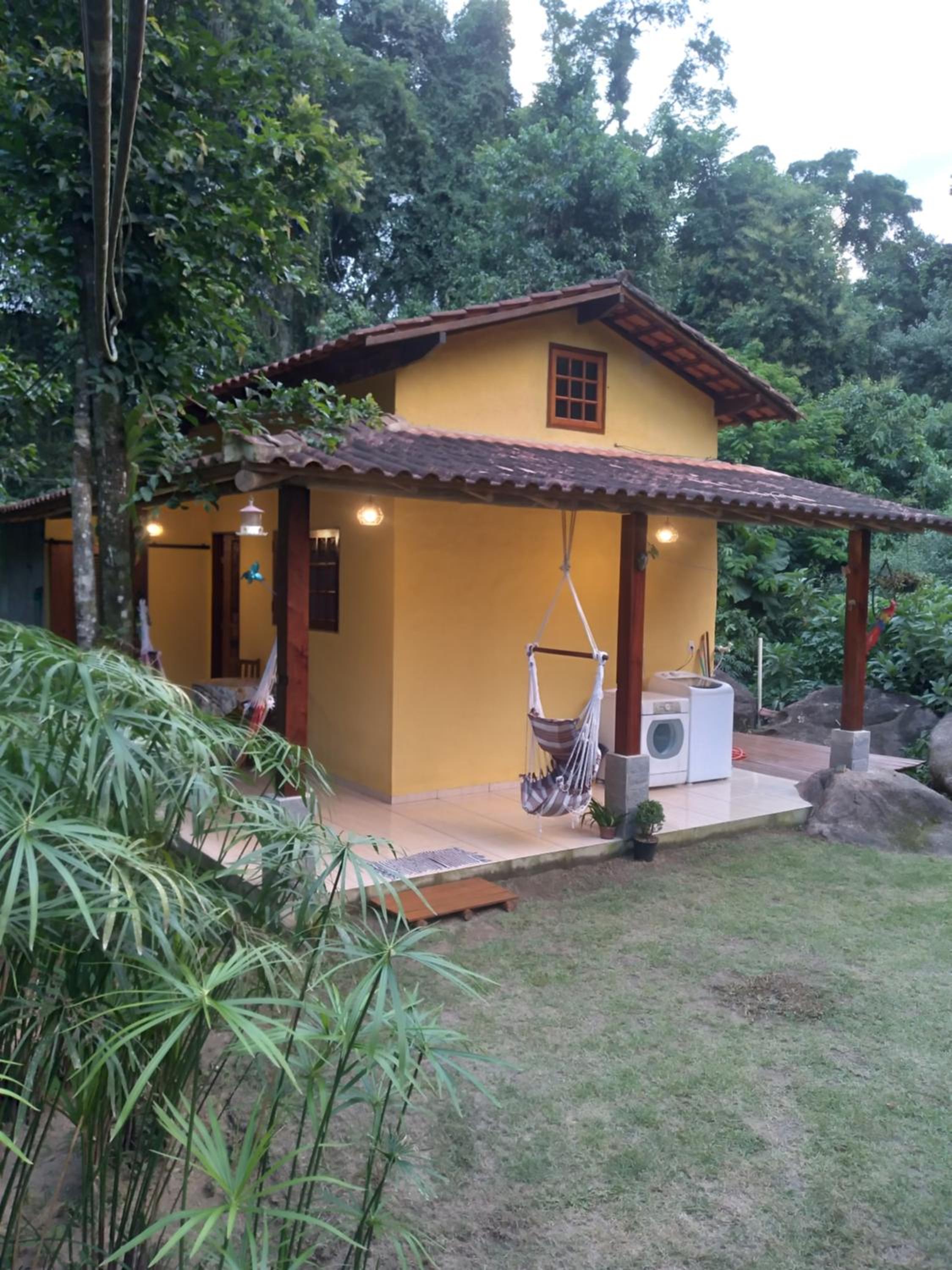 Recanto da Margo 2, casa com acesso a cachoeira até 10 pessoas