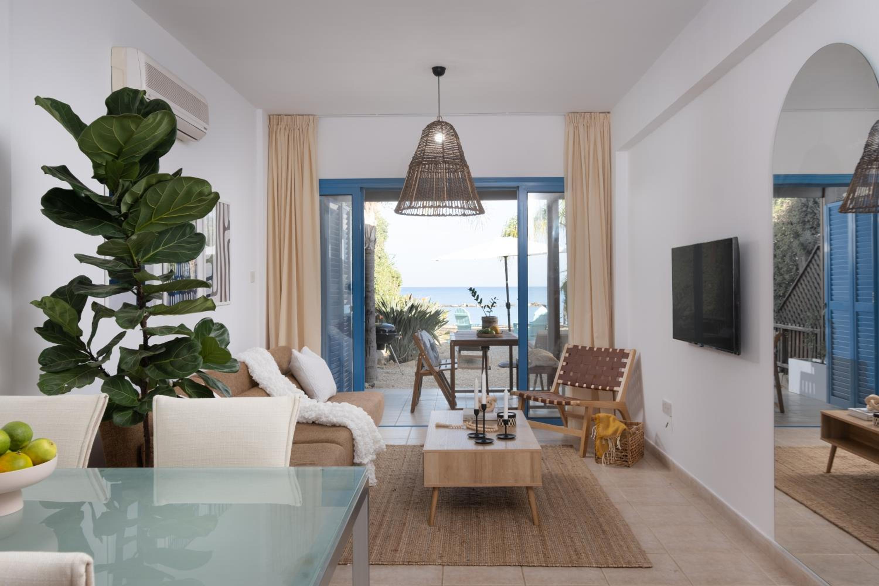 Kyma II Beachfront Residence