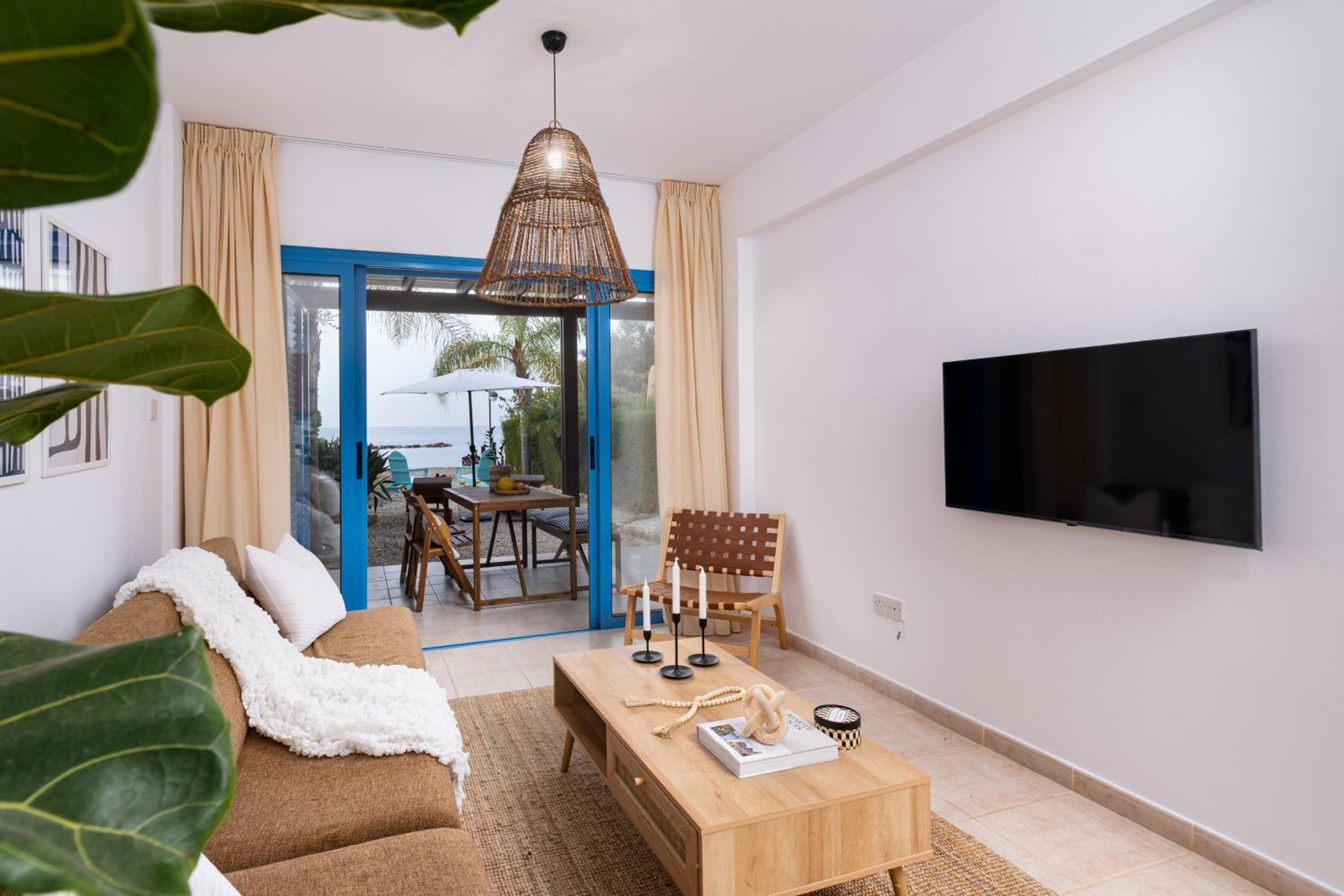 Kyma II Beachfront Residence