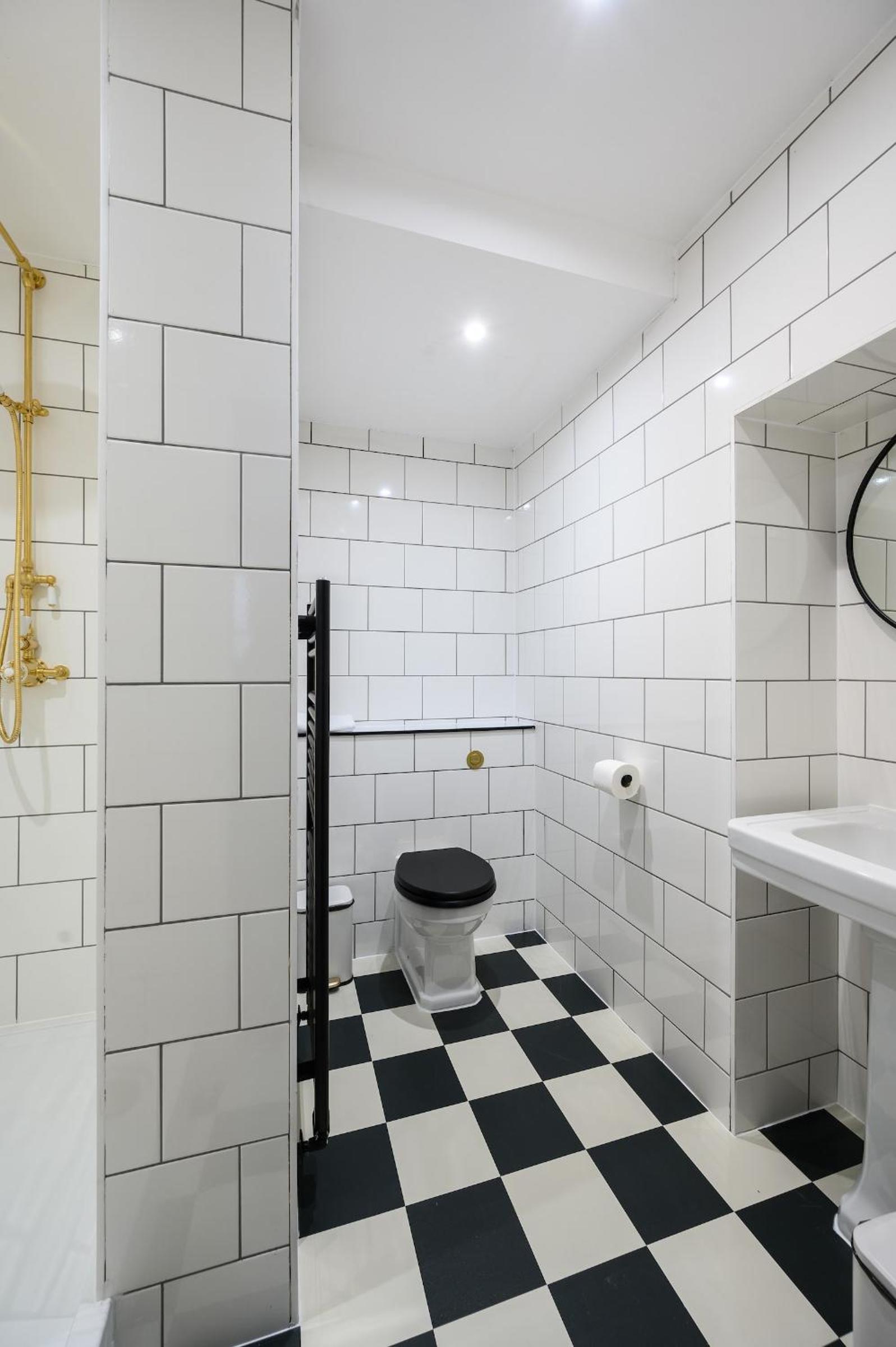 Queen Charlotte Guesthouse