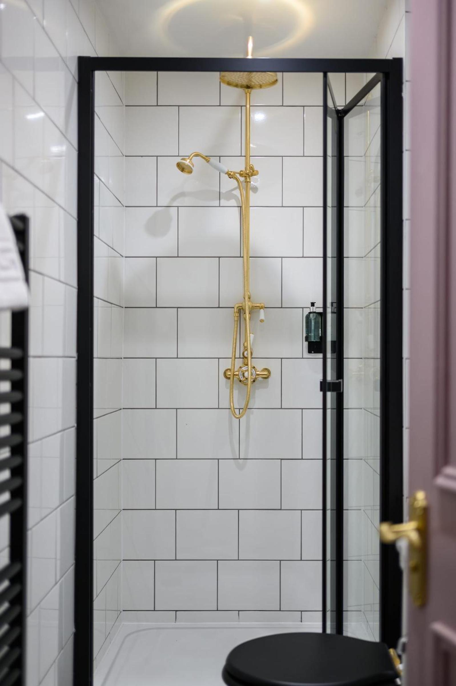 Queen Charlotte Guesthouse