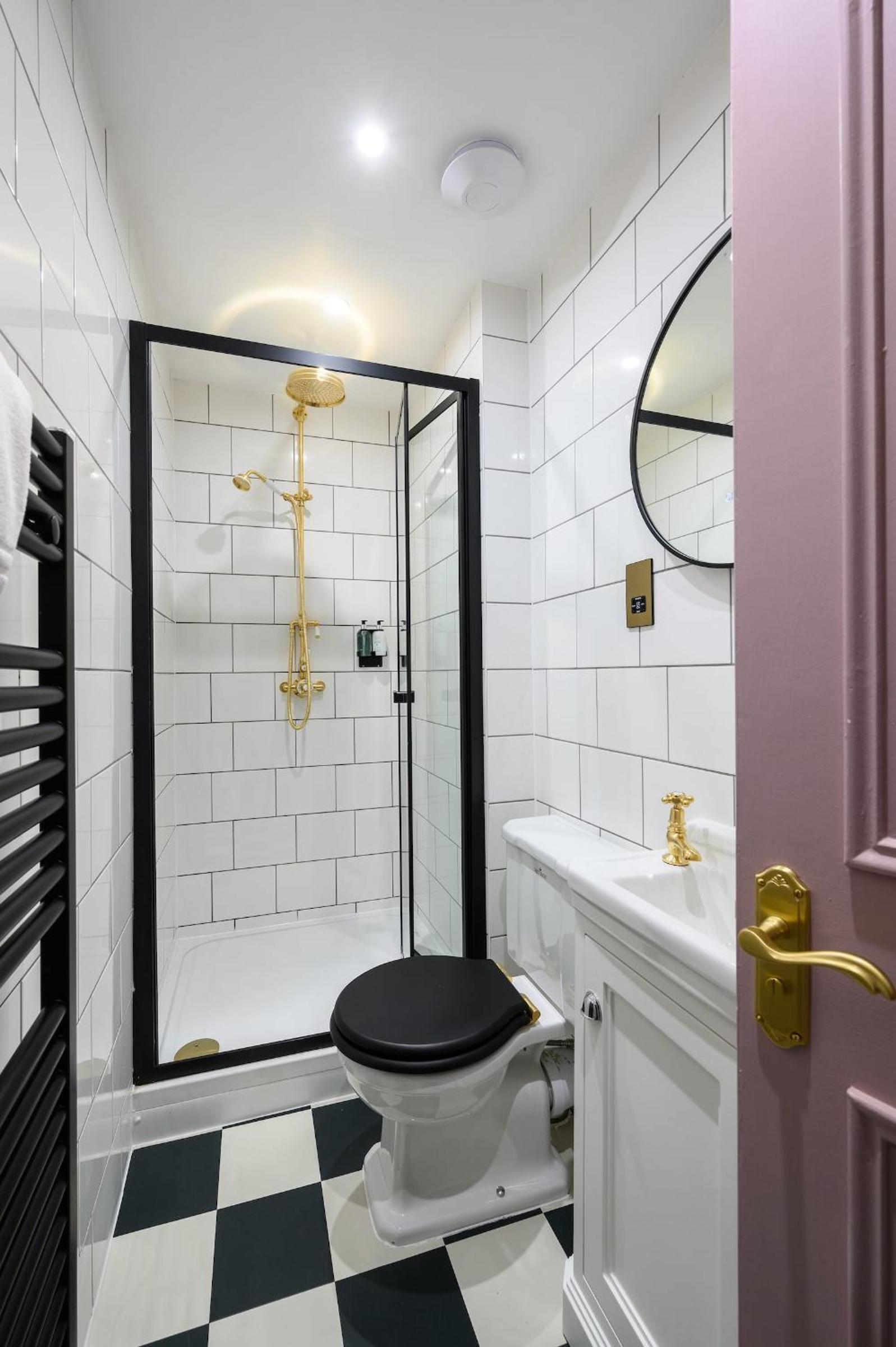Queen Charlotte Guesthouse