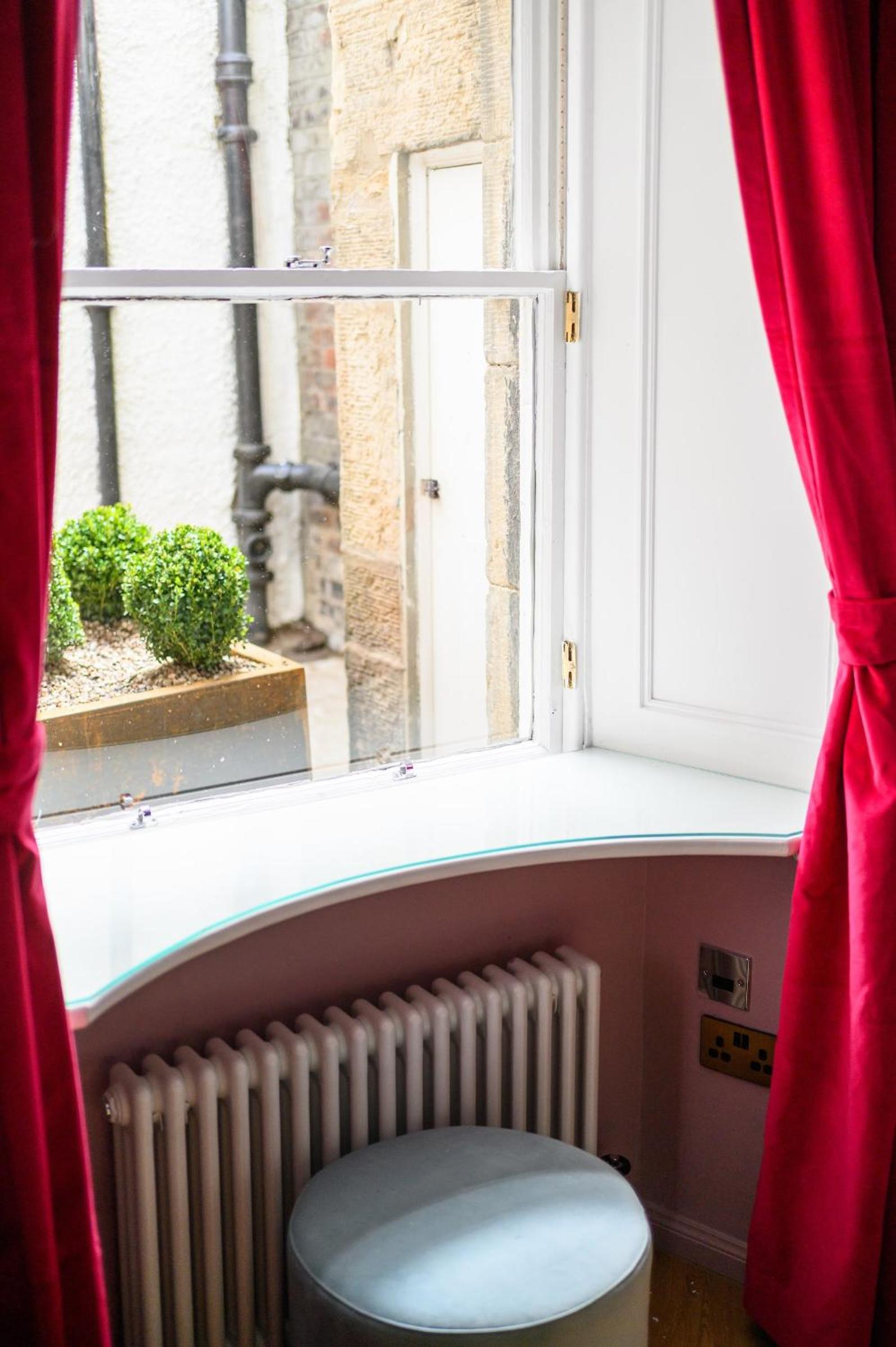 Queen Charlotte Guesthouse