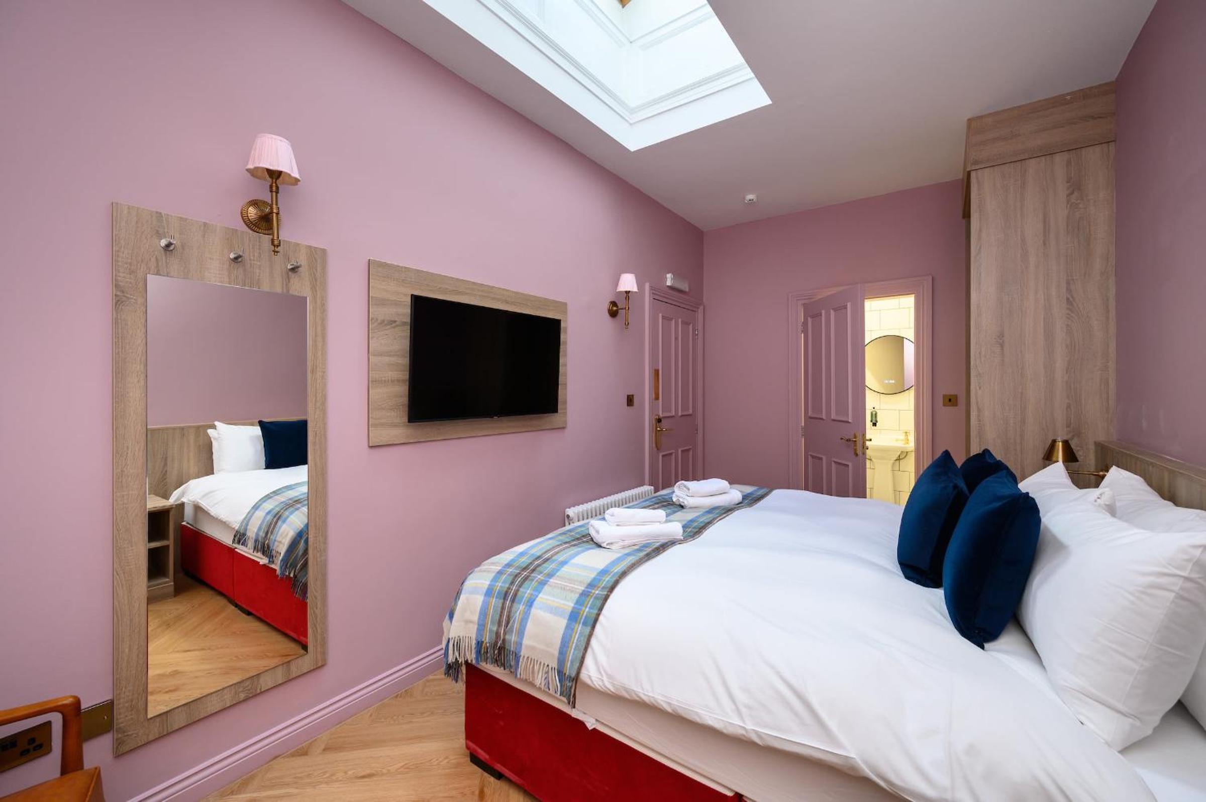 Queen Charlotte Guesthouse