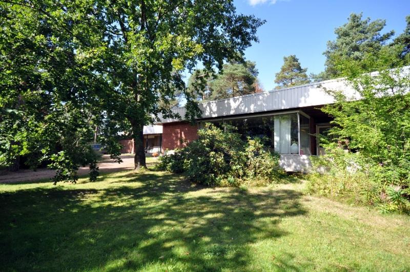 Hotel Suuri Talo Kaskisaaressa Lahella Helsingin Keskustaa