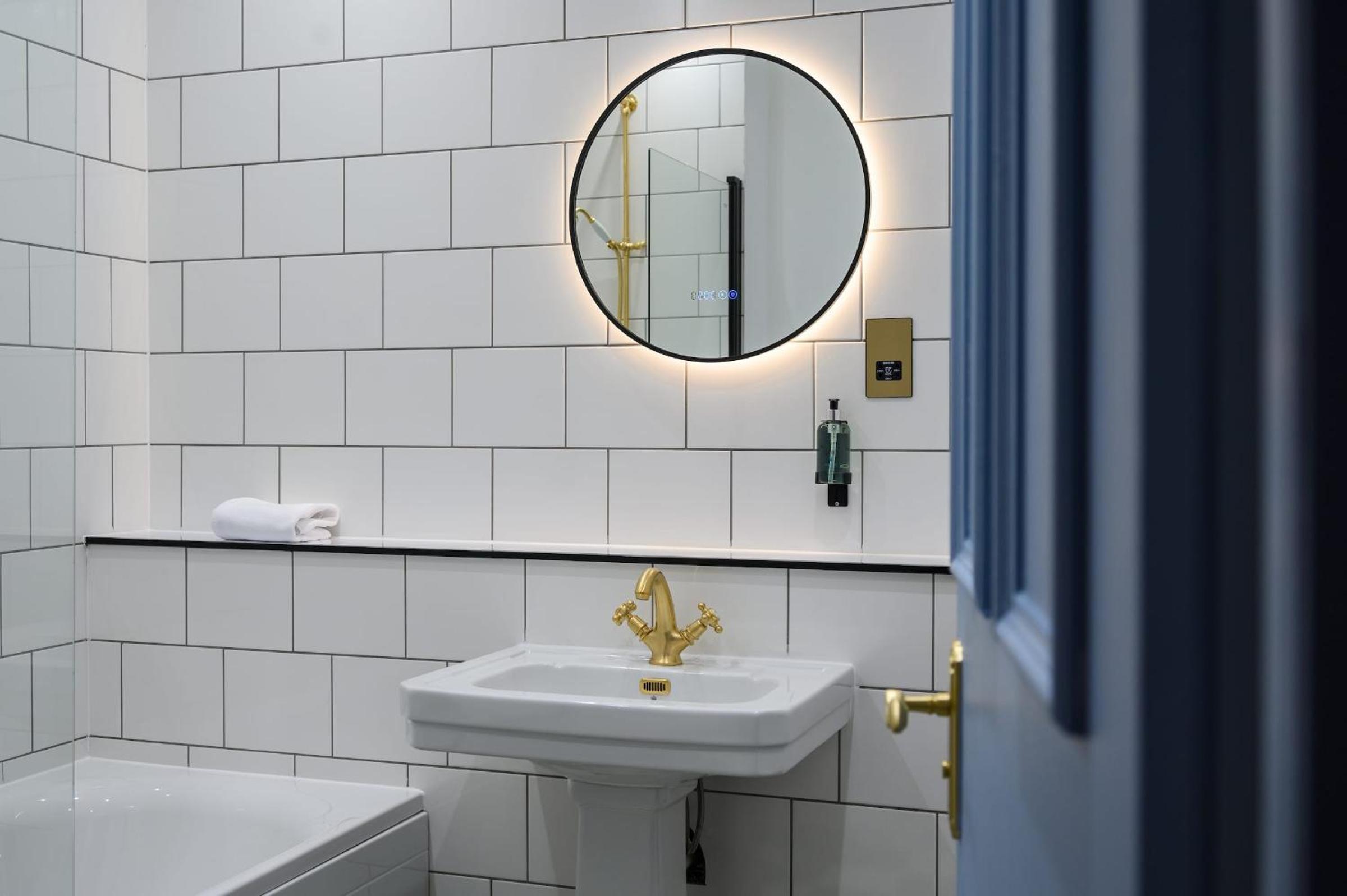 Queen Charlotte Guesthouse