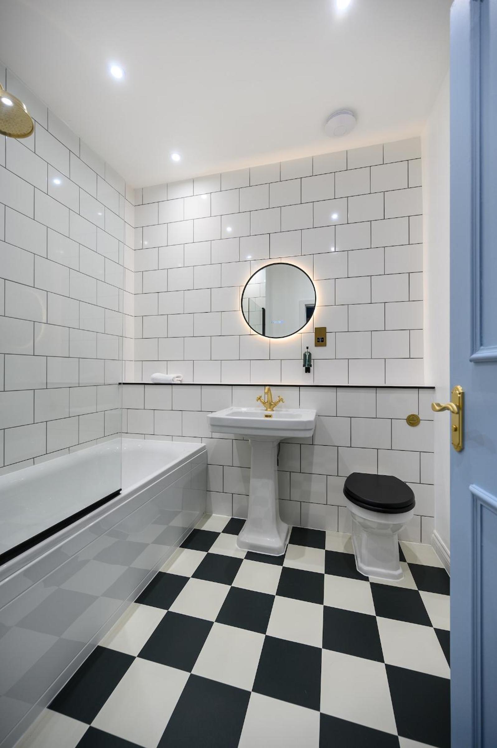 Queen Charlotte Guesthouse