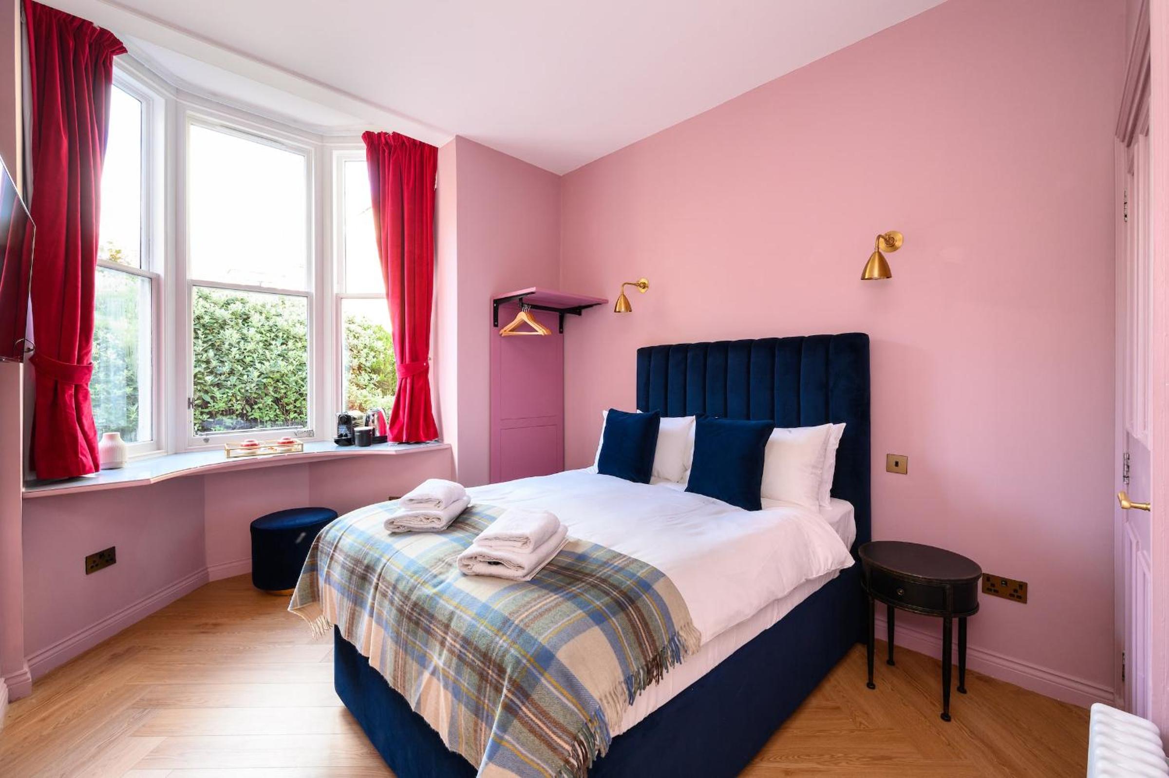 Queen Charlotte Guesthouse