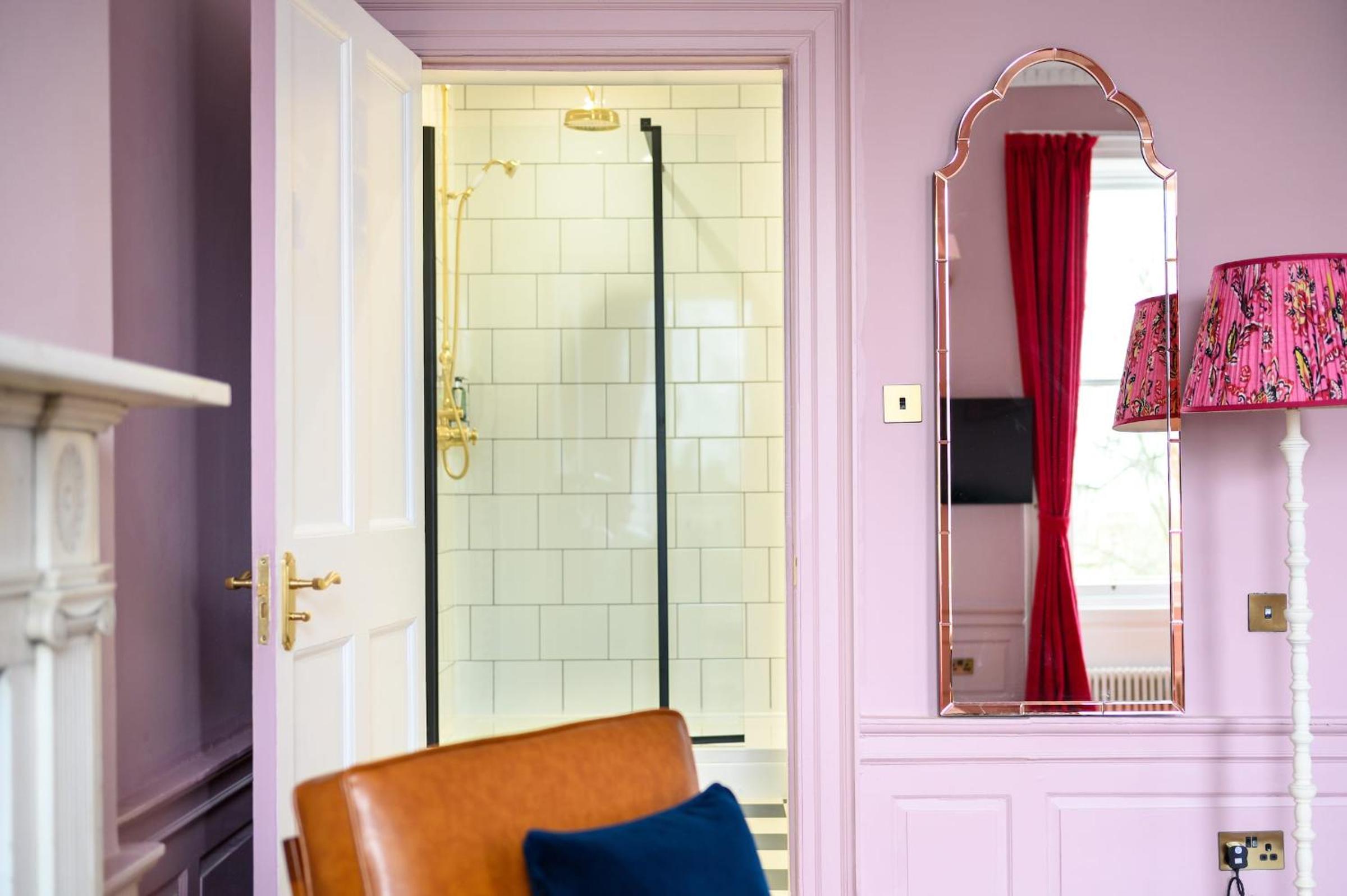 Queen Charlotte Guesthouse