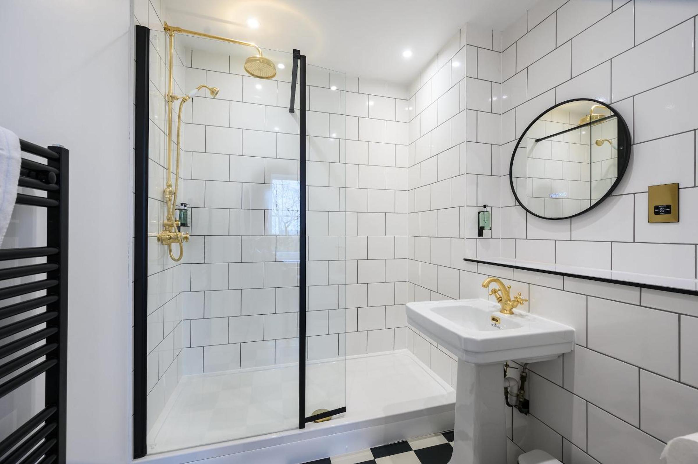 Queen Charlotte Guesthouse