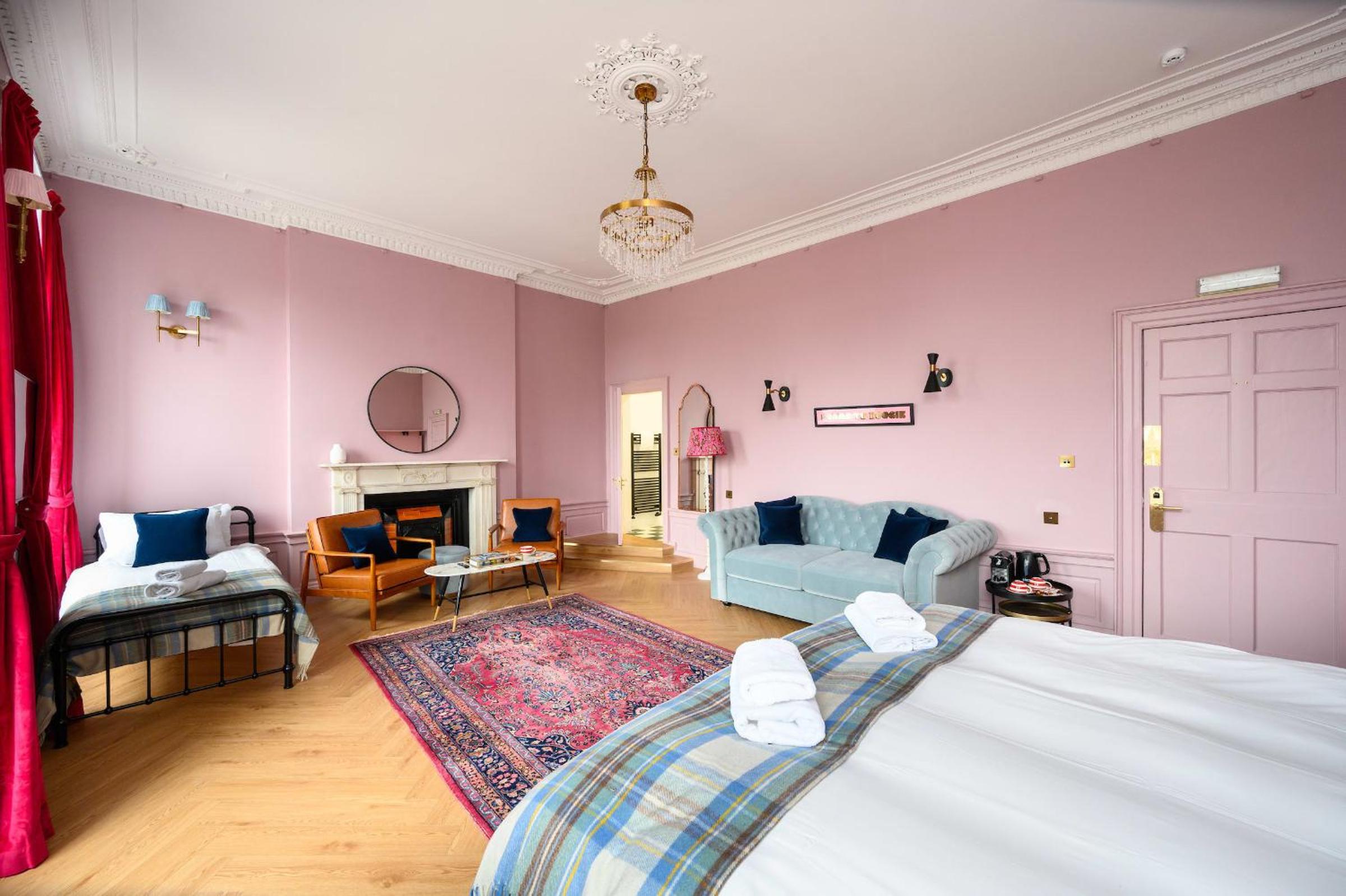 Queen Charlotte Guesthouse