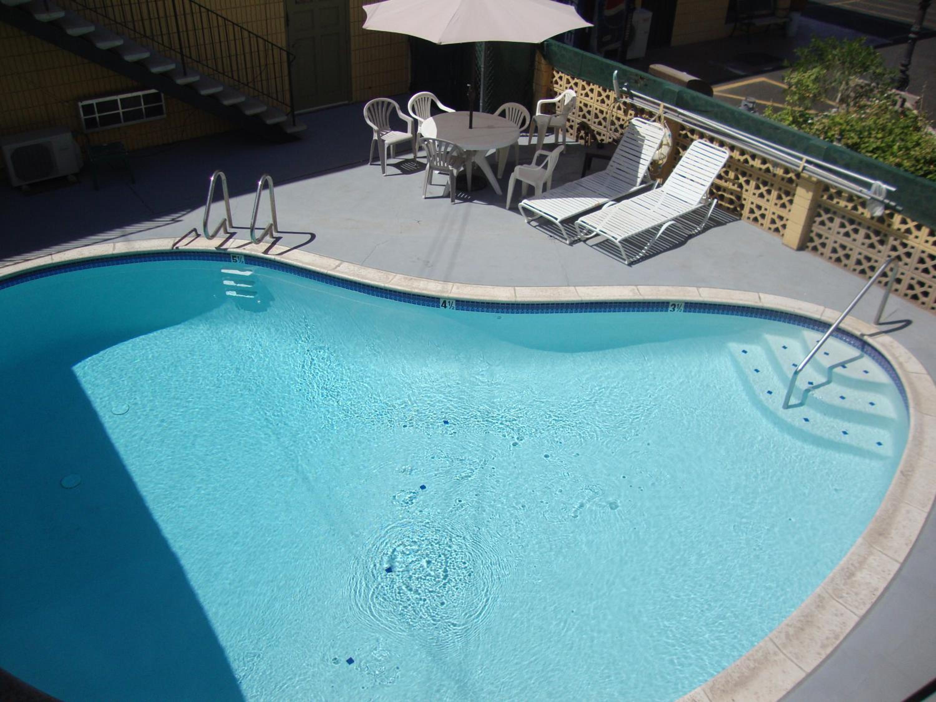 Townhouse Inn and Suites