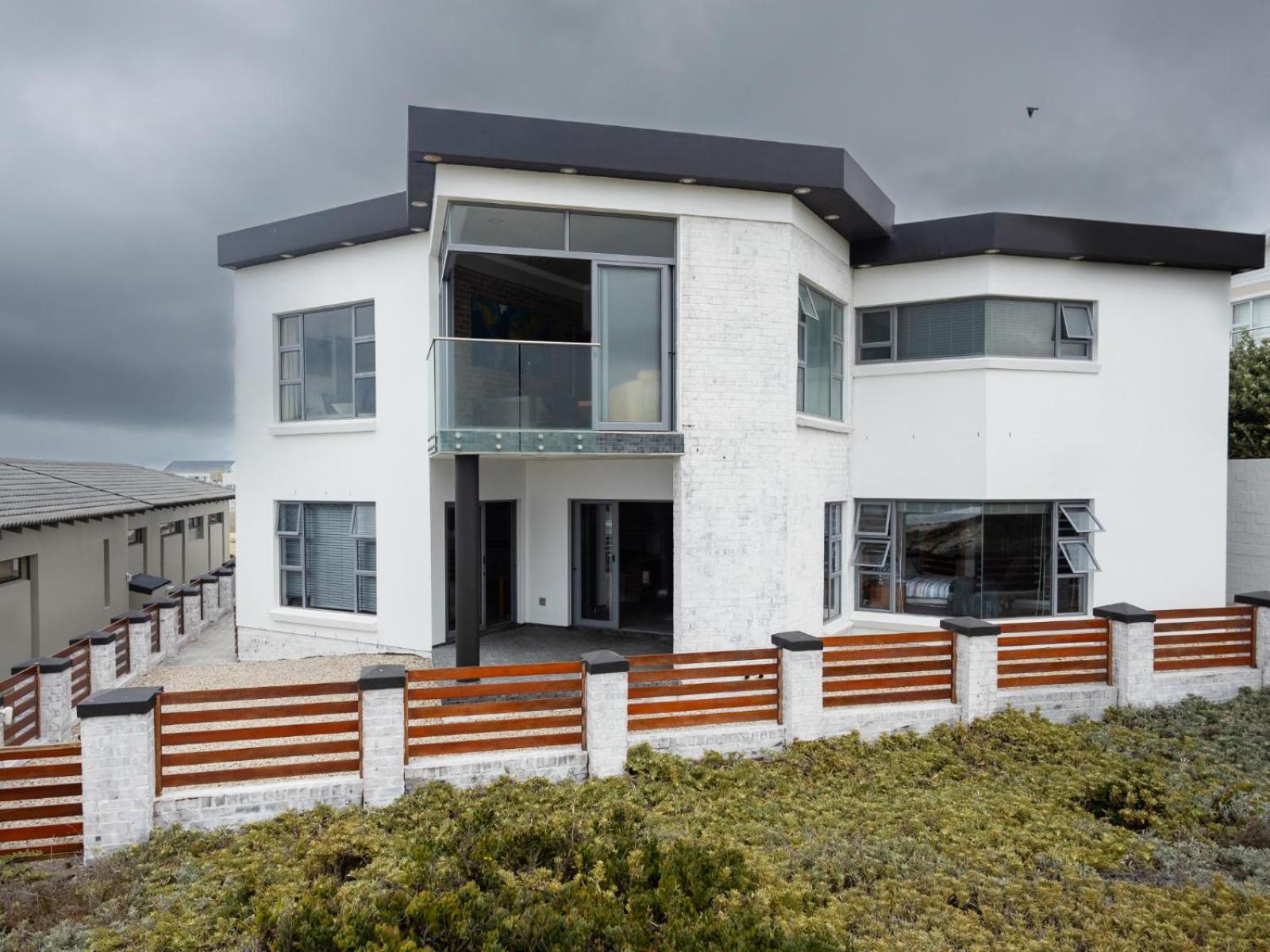 Yzerfontein Beach Accommodation