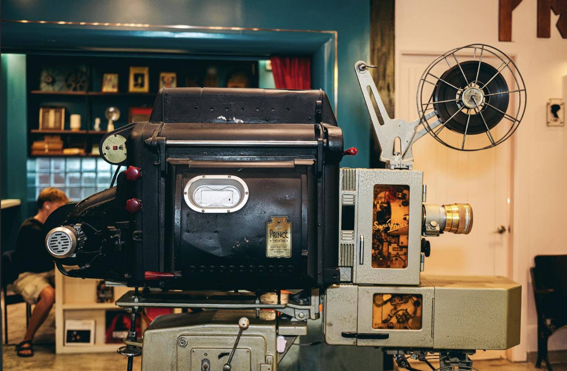 Prince Theatre Heritage Stay Hostel - Silom