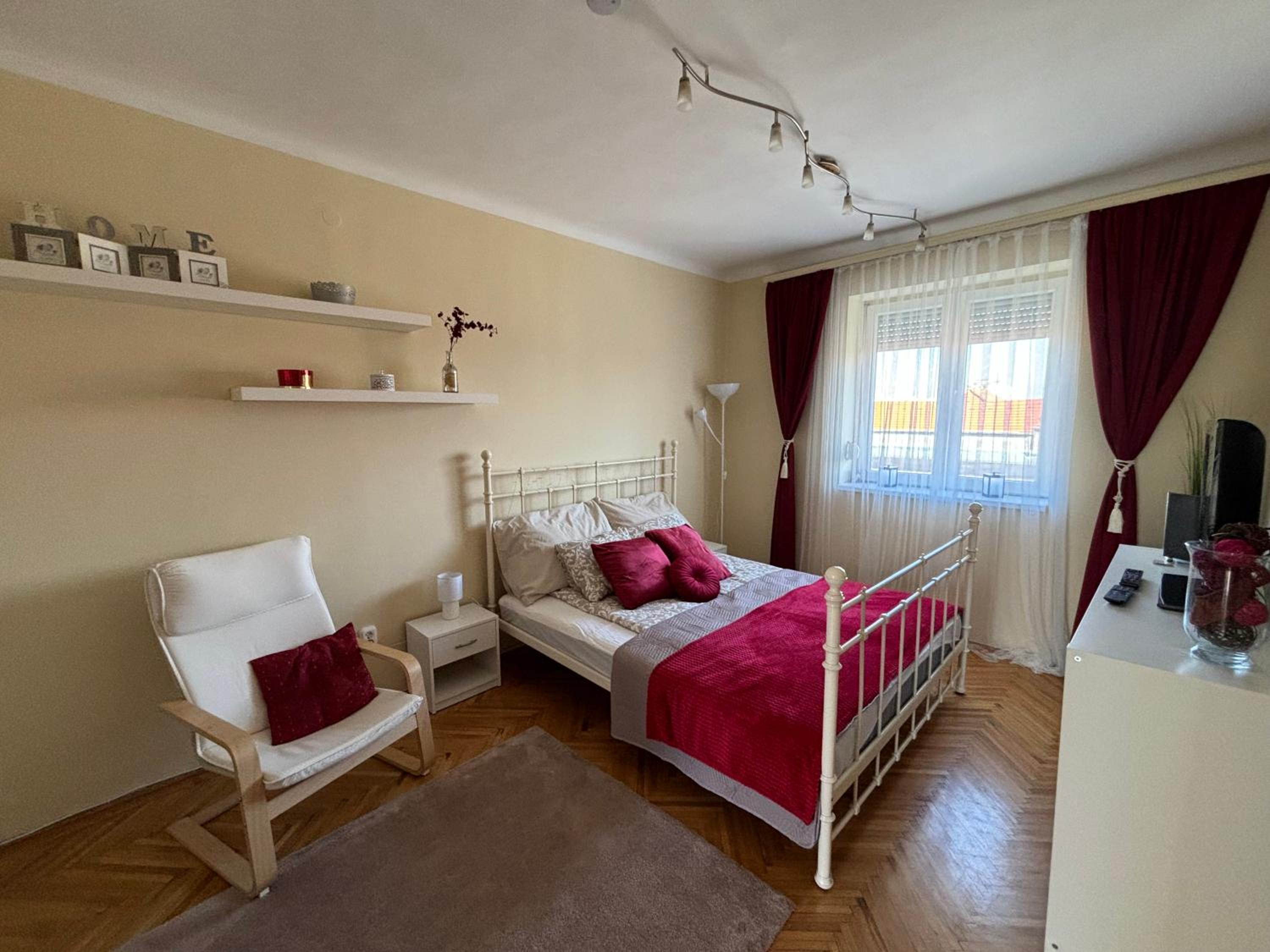 Downtown Hideaway Apartman