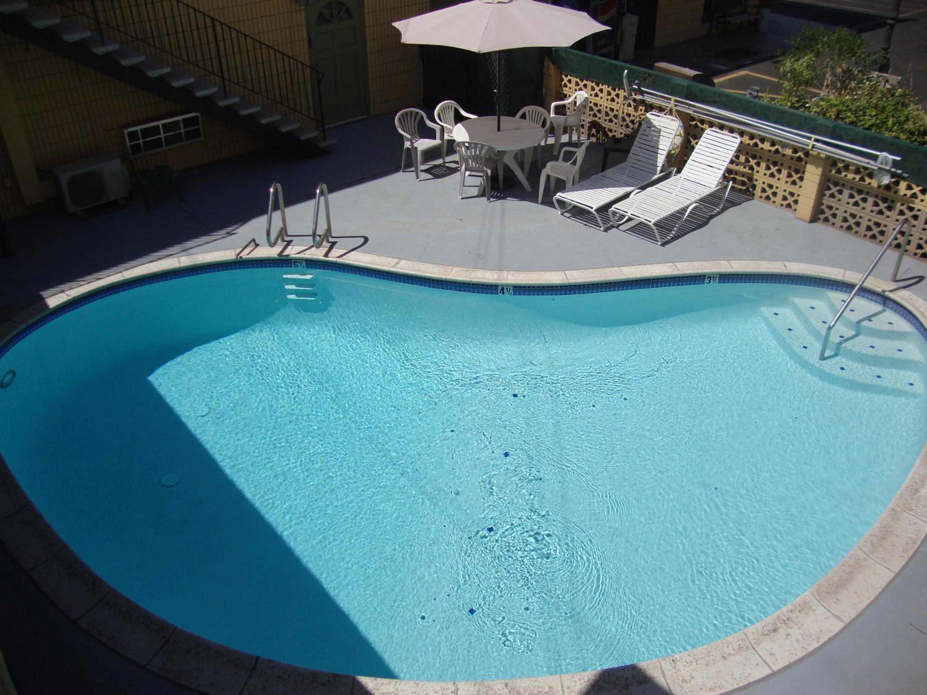 Townhouse Inn and Suites