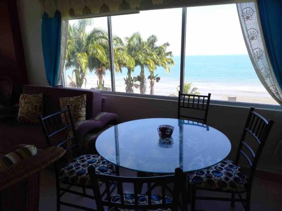 Hermoso departamento, excelente vista al mar