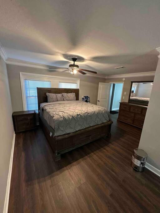 Luxury Bungalow Home Away From Home! view 2
