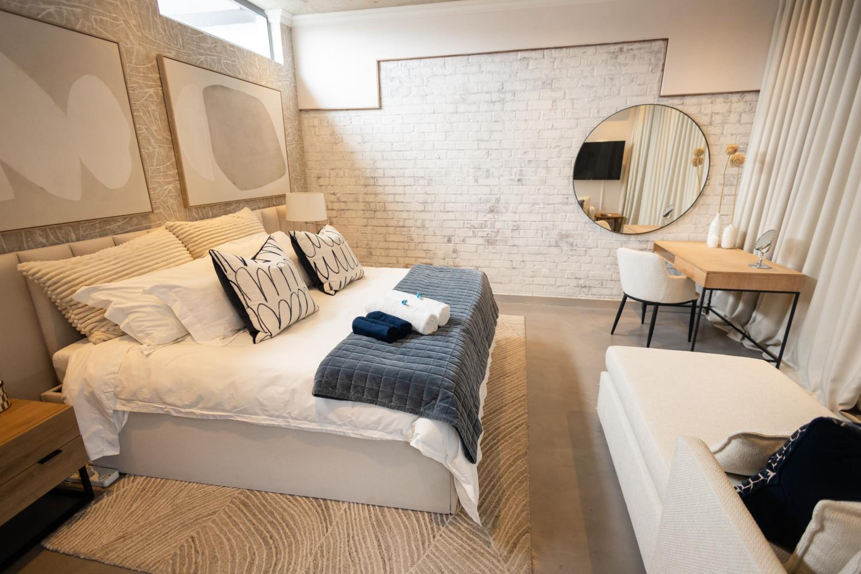 Yzerfontein Beach Accommodation