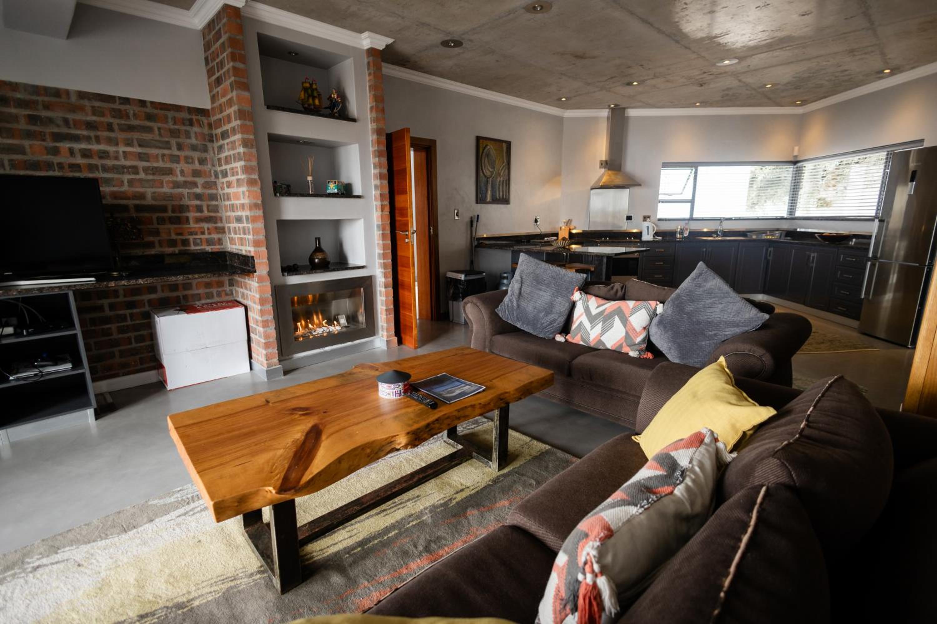 Yzerfontein Beach Accommodation