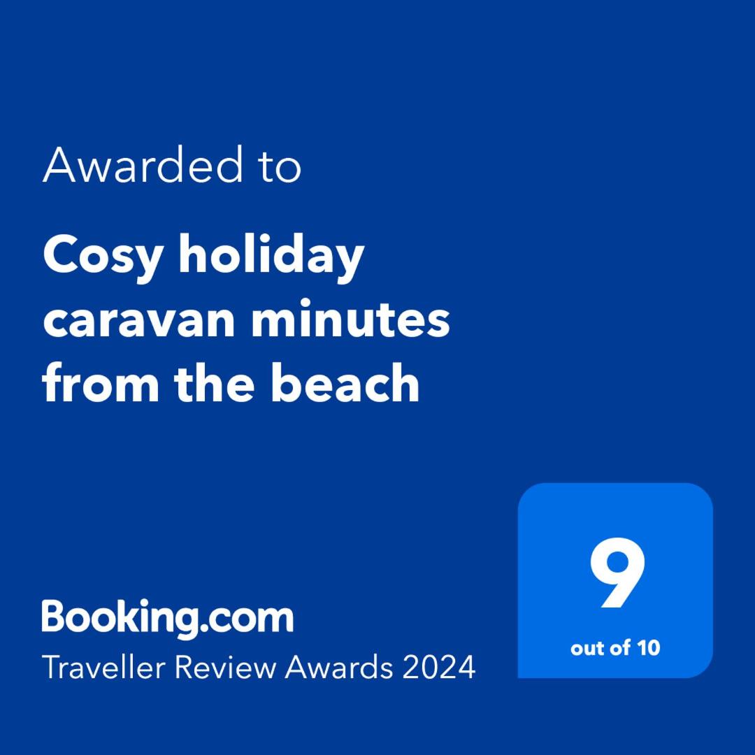 Cosy holiday caravan minutes from the beach view 4