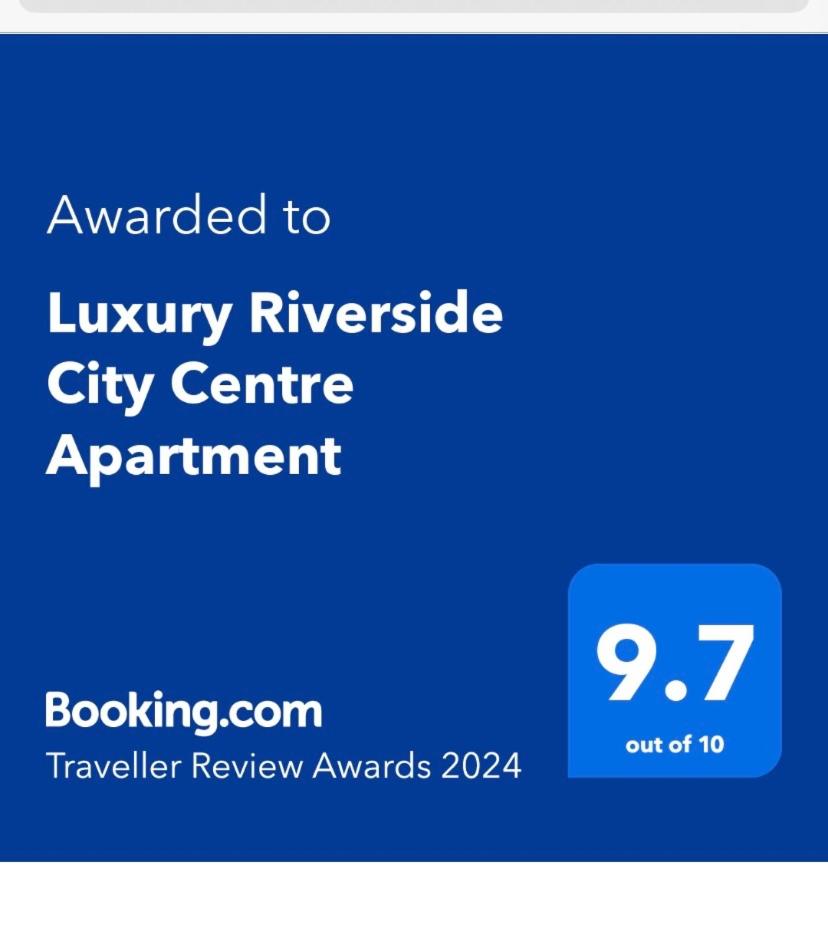 Luxury Riverside City Centre Apartment