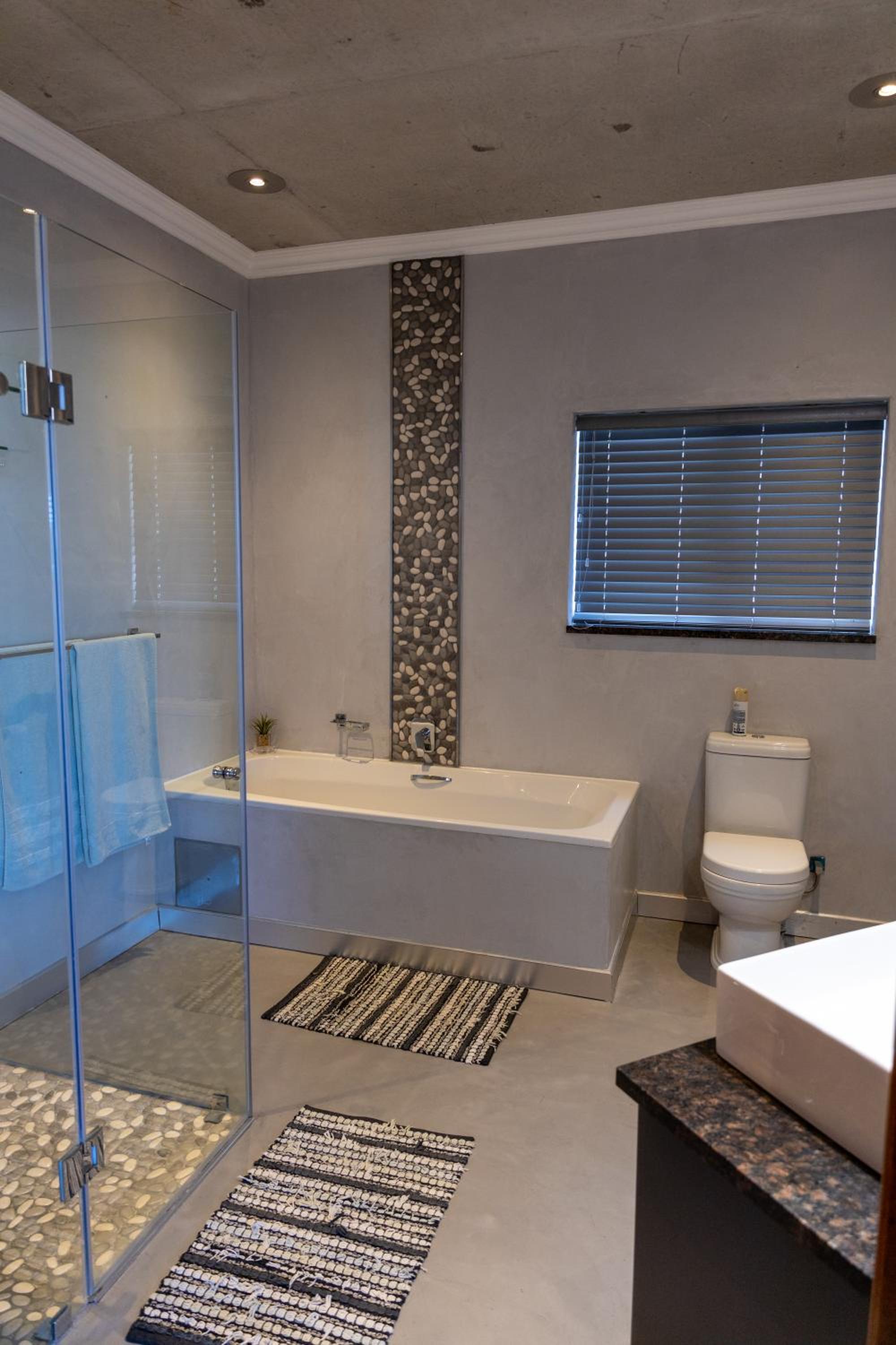 Yzerfontein Beach Accommodation