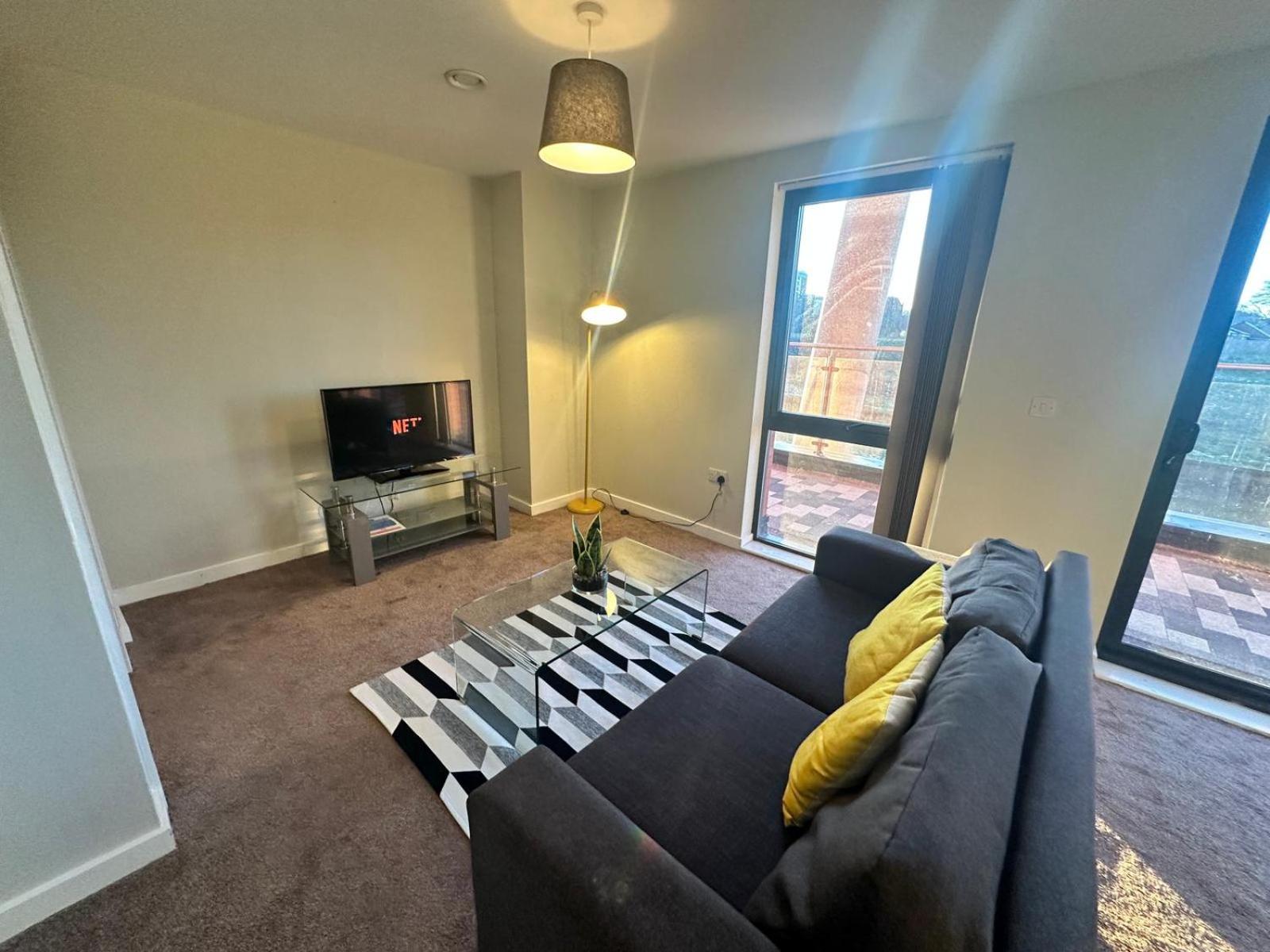 Adelphi Wharf Apartments by Beehosting