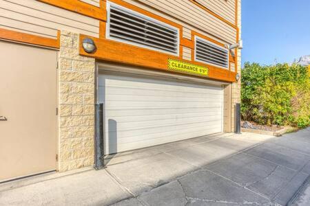 Best Views of Canmore - 2Bed 2Bath