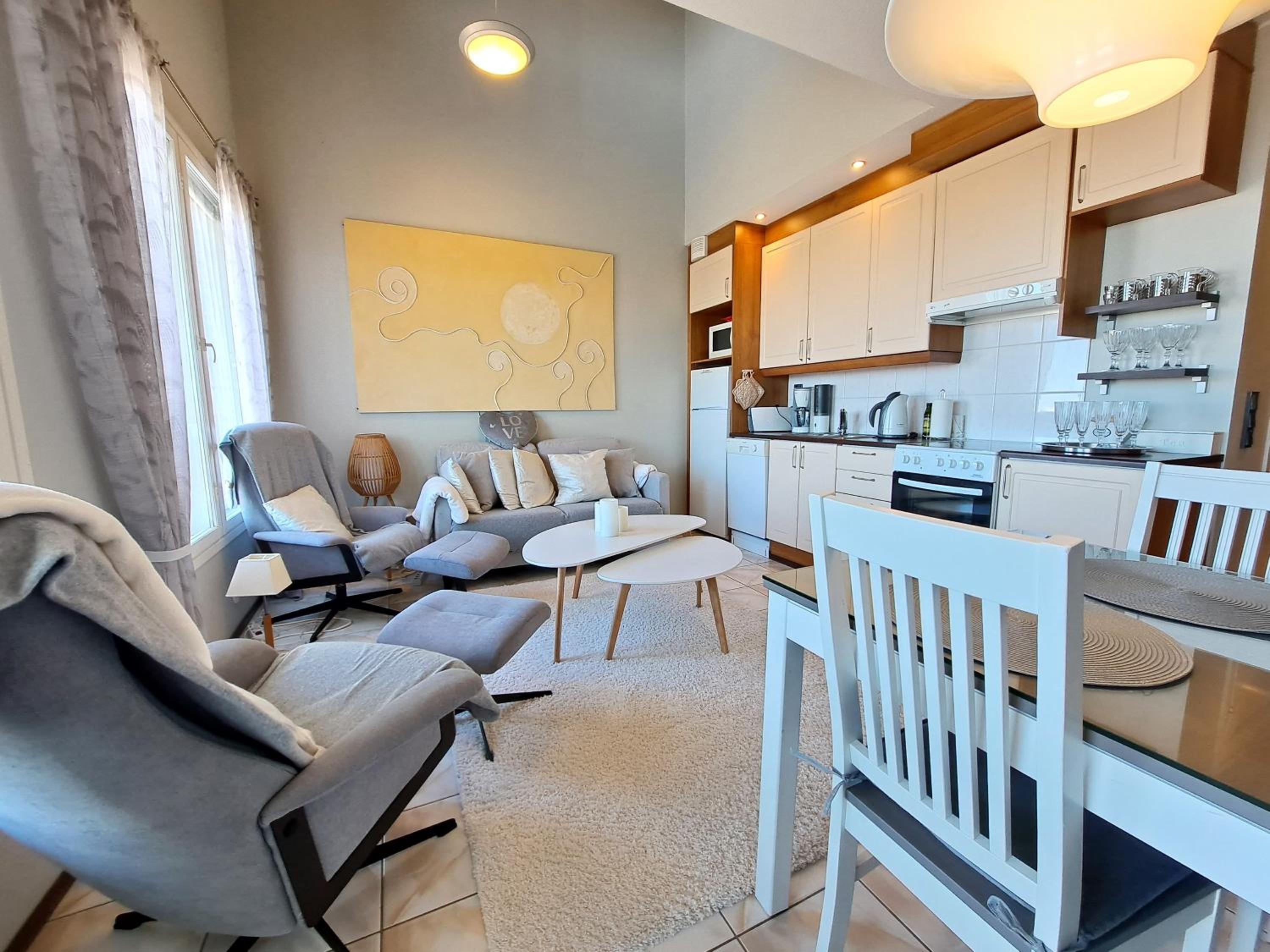 Seastar 210 view 2
