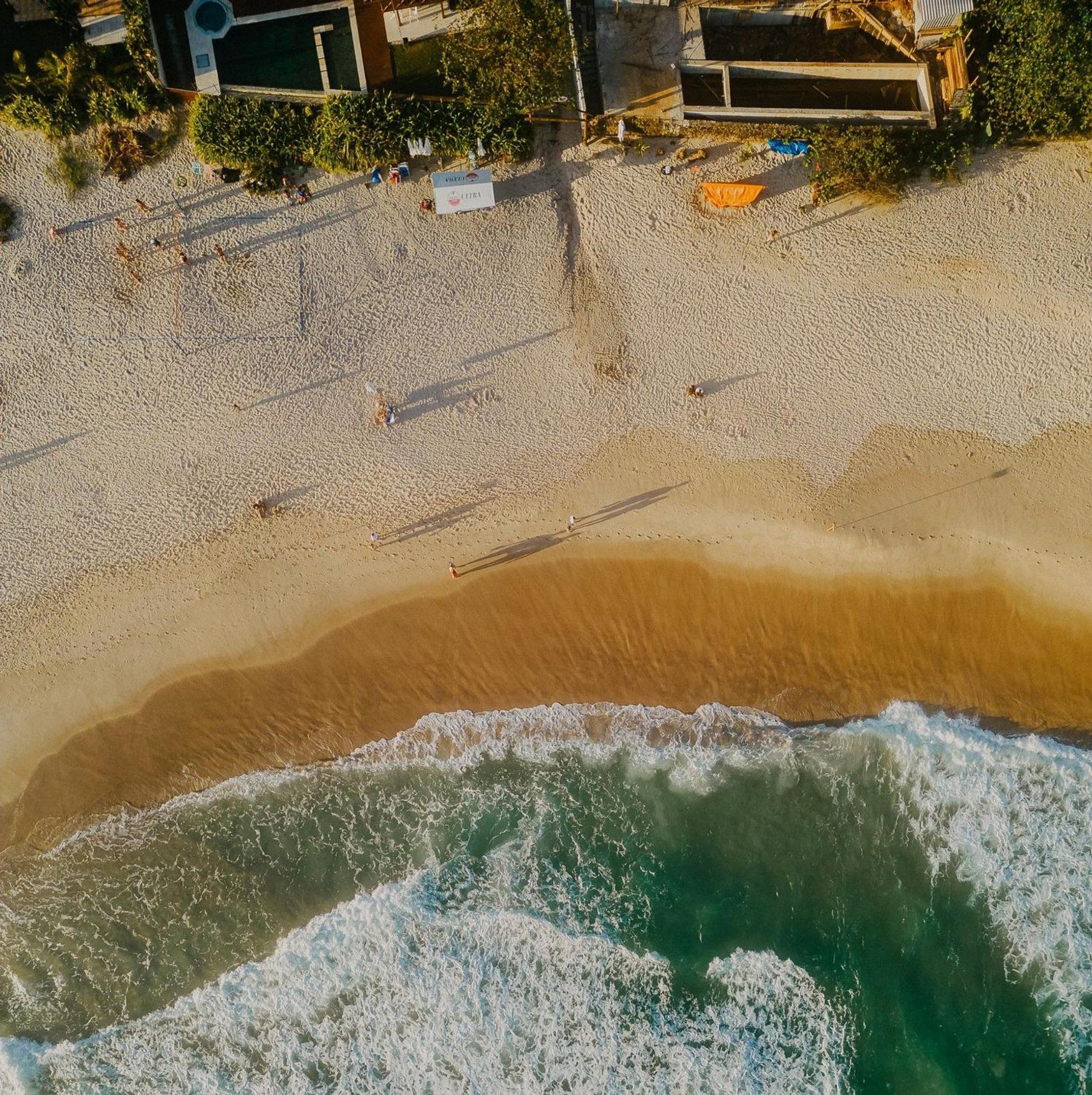 Private pool, 250 meters from the beach