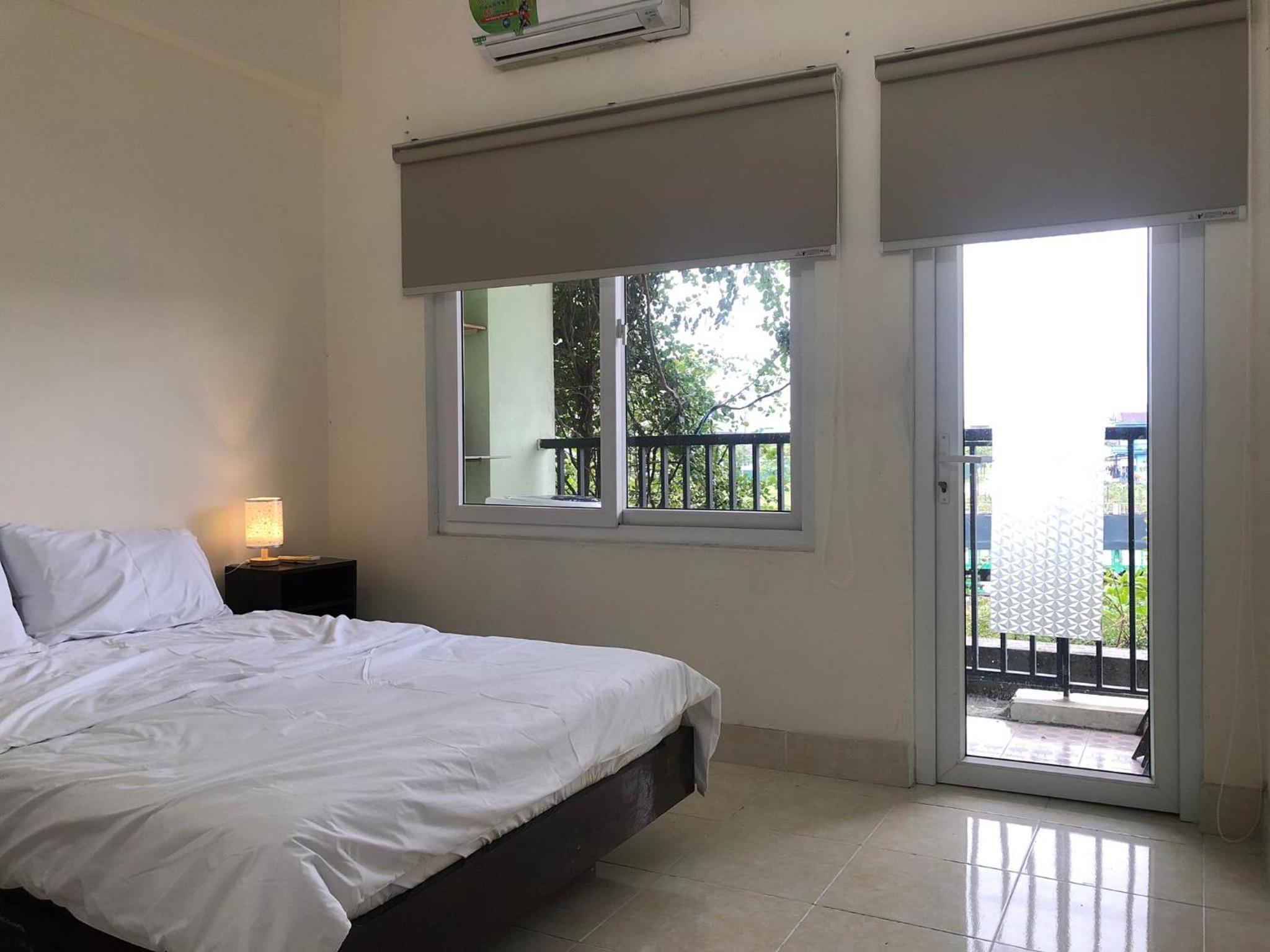 SARAH HOMESTAY