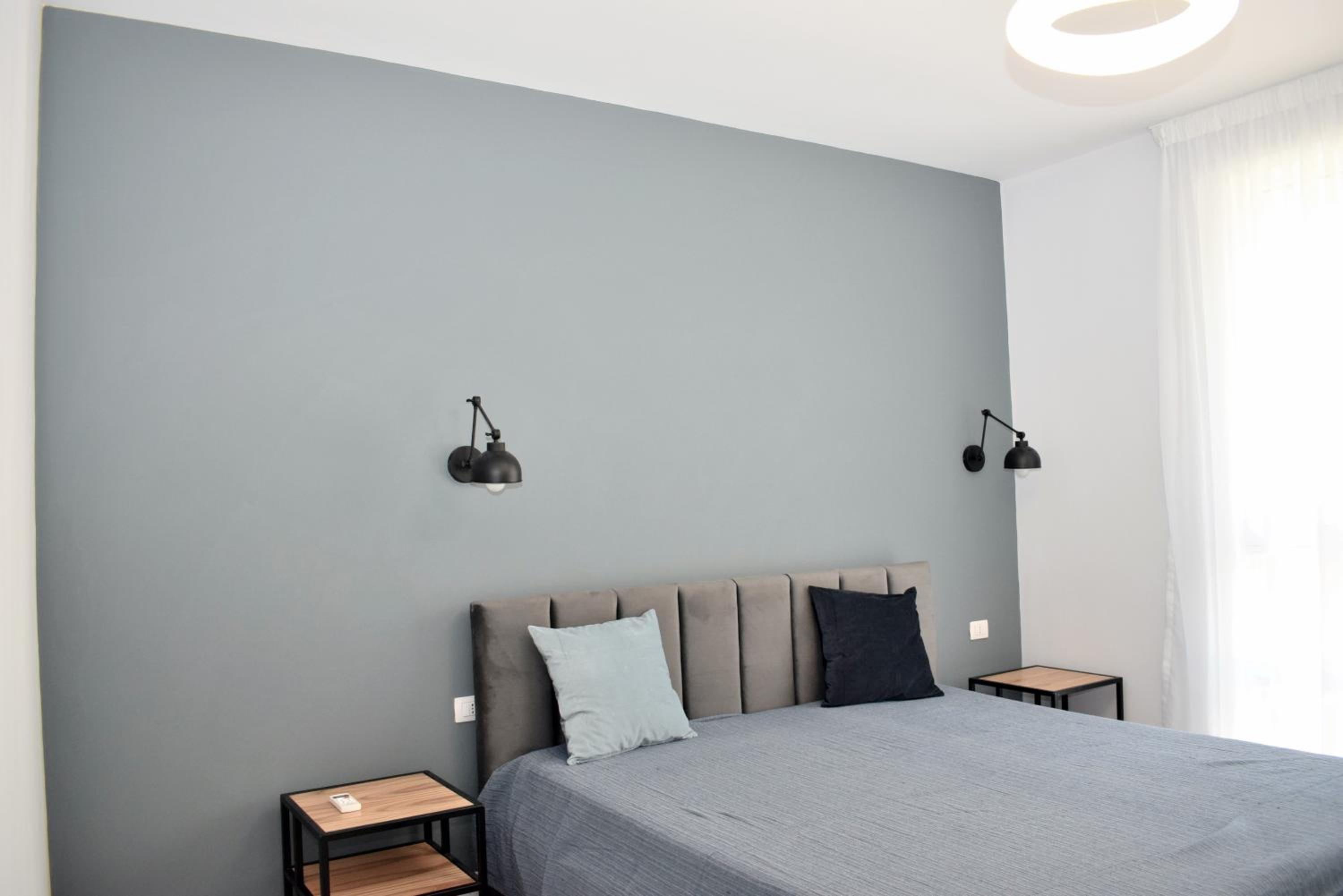 White Moon Apartments