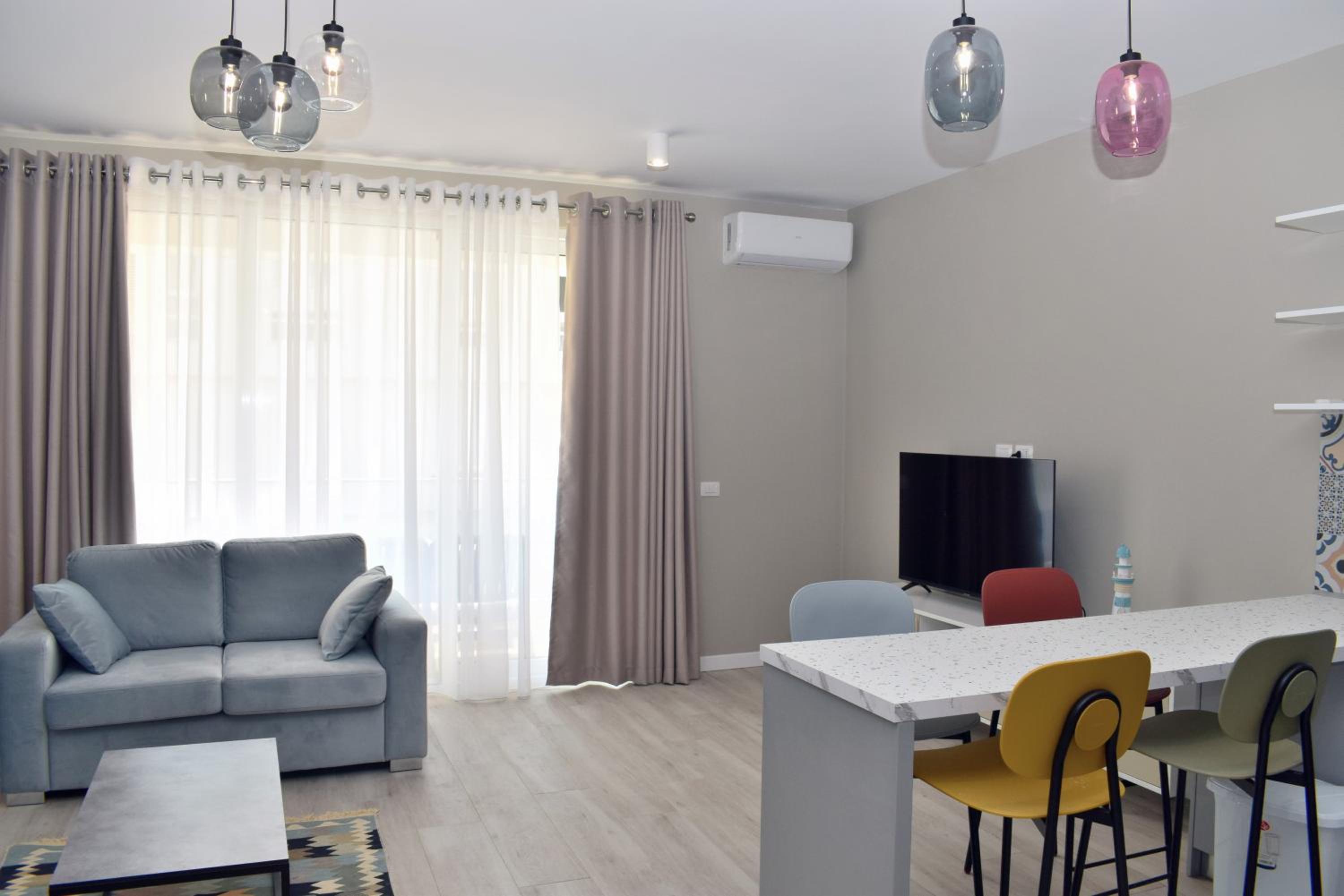 White Moon Apartments