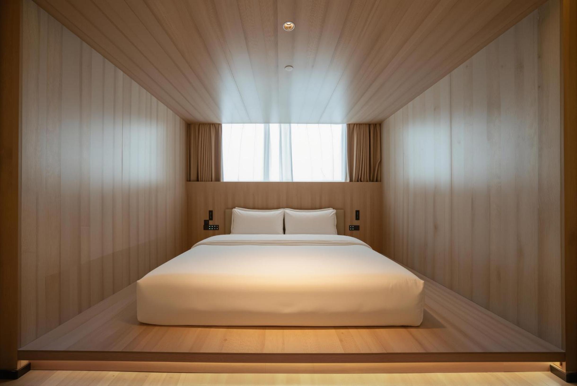 Atour Hotel Zhenjiang Nanxu Avenue Branch