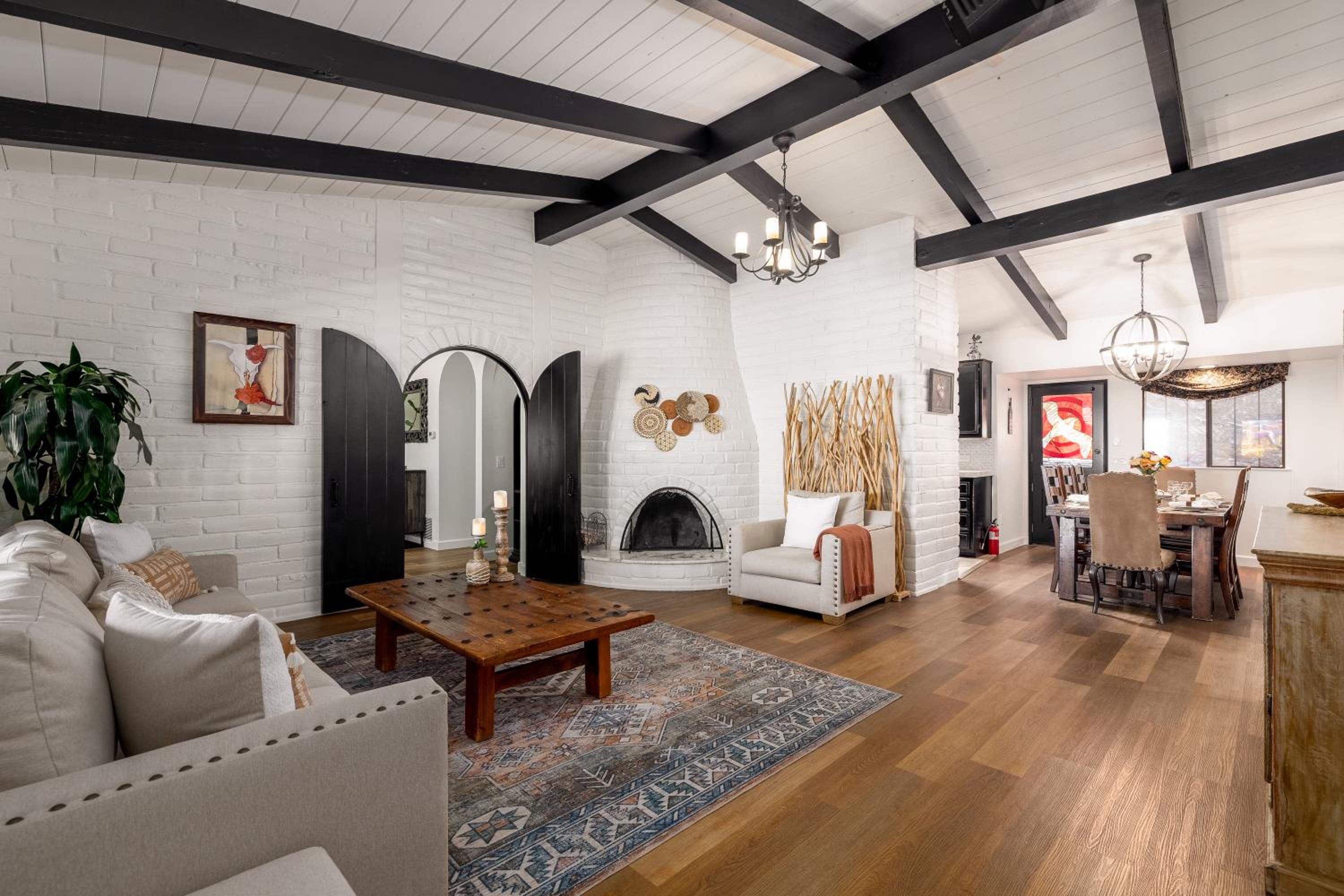 H1 California Adobe Estate at Moonlight Ranch, Views, Private, Heated pool, Jacuzzi, Petting zoo! view 4