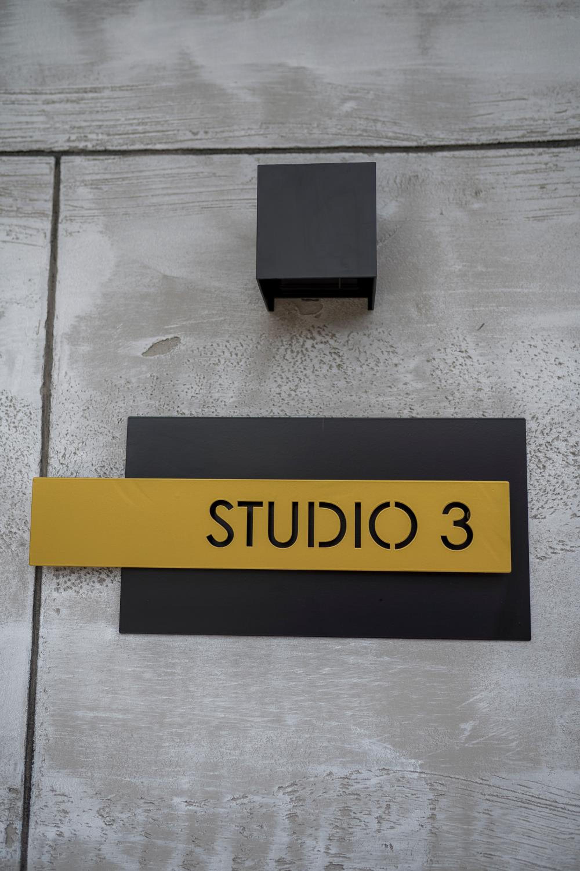 IMPERIAL STUDIO
