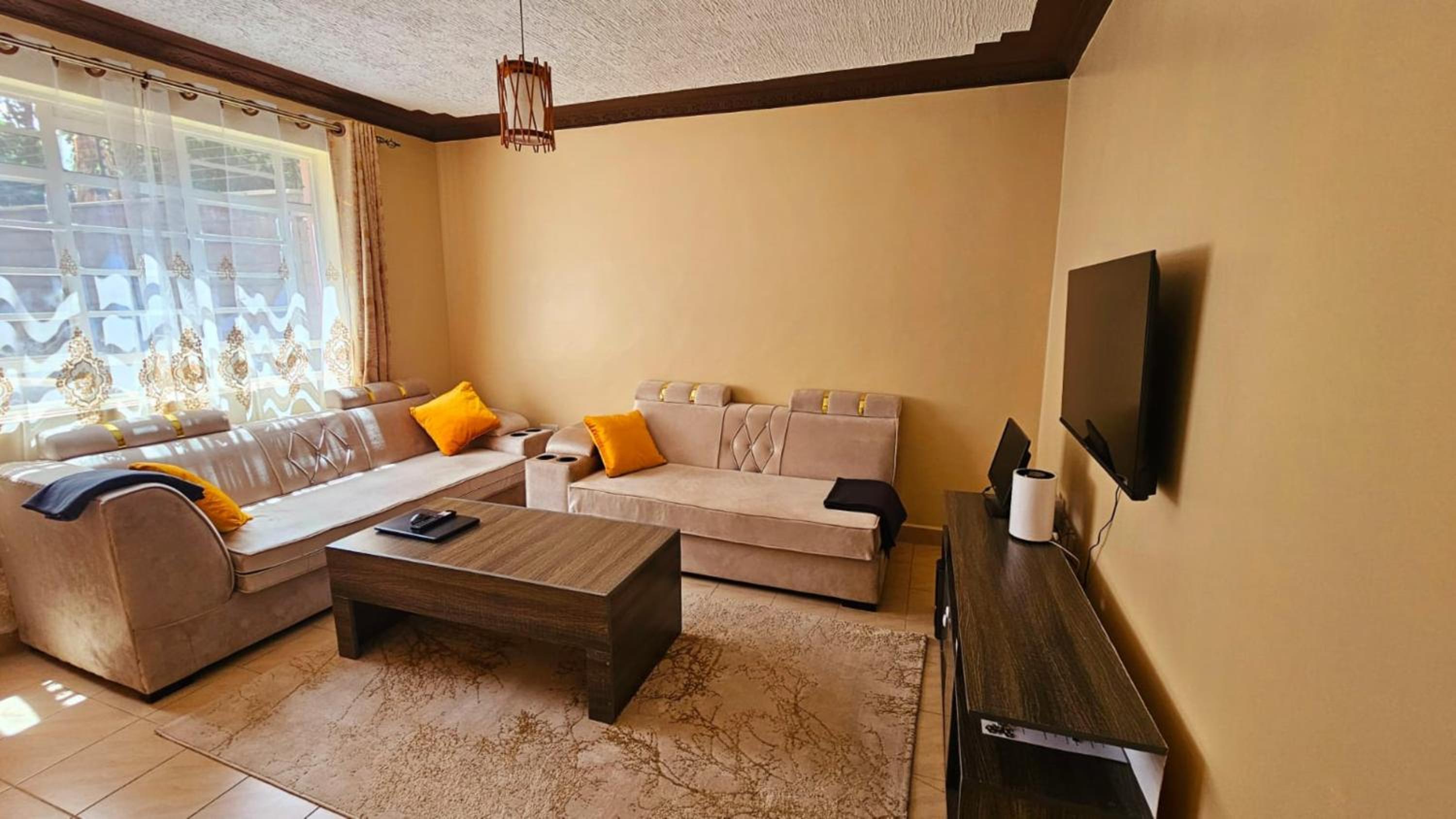 Cozy 1bedroom Apartment in Ruaka Nairobi view 2