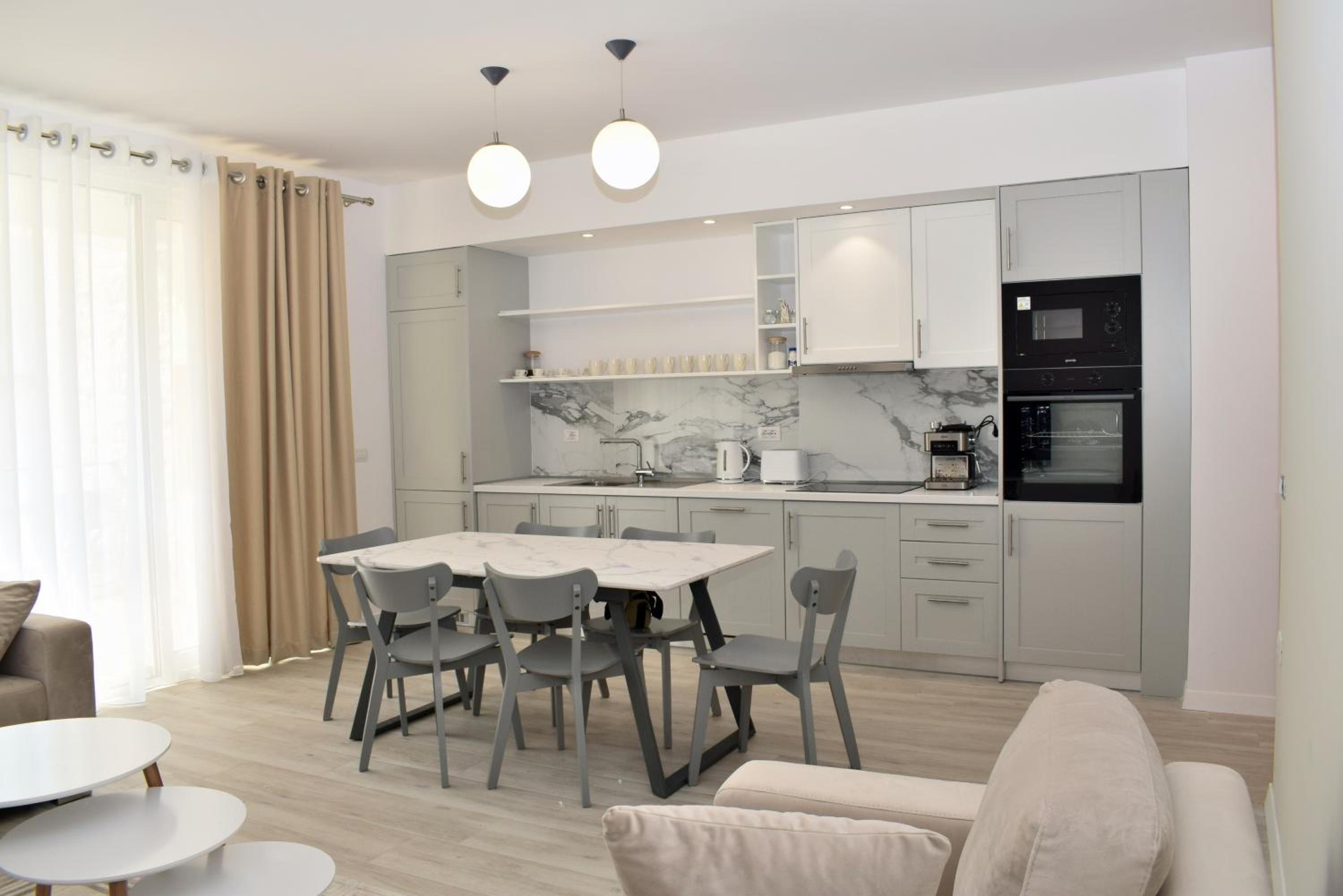 White Moon Apartments